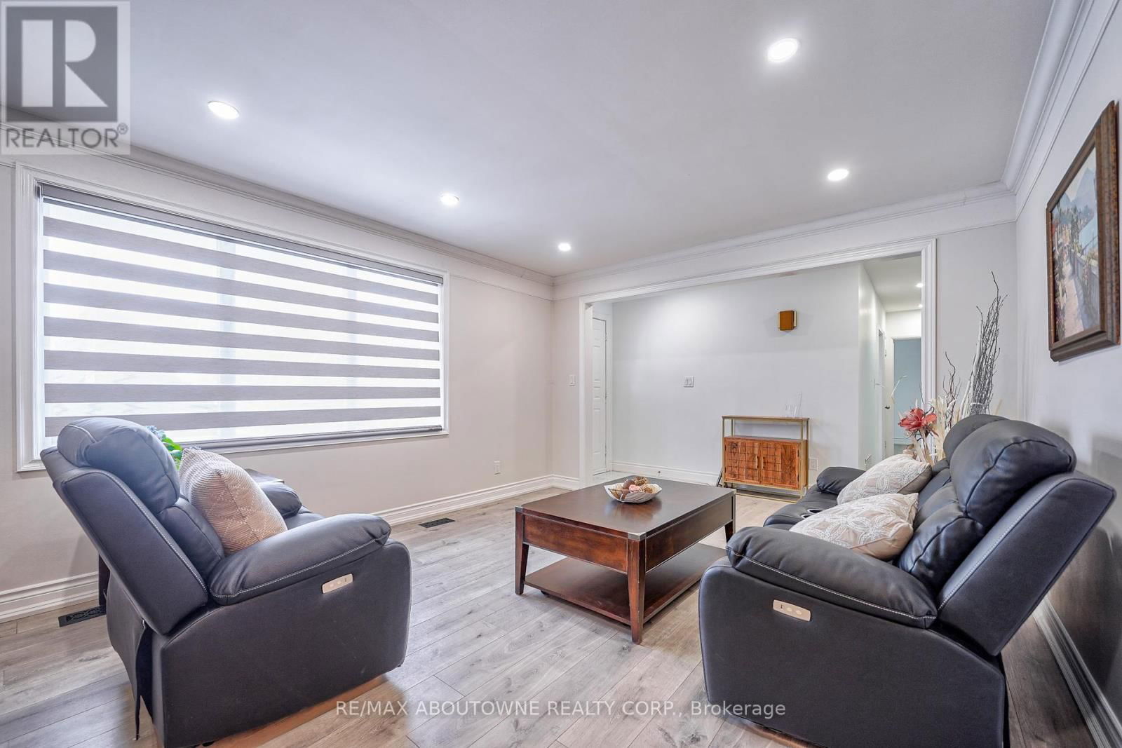 428 HENDERSON ROAD Image 11