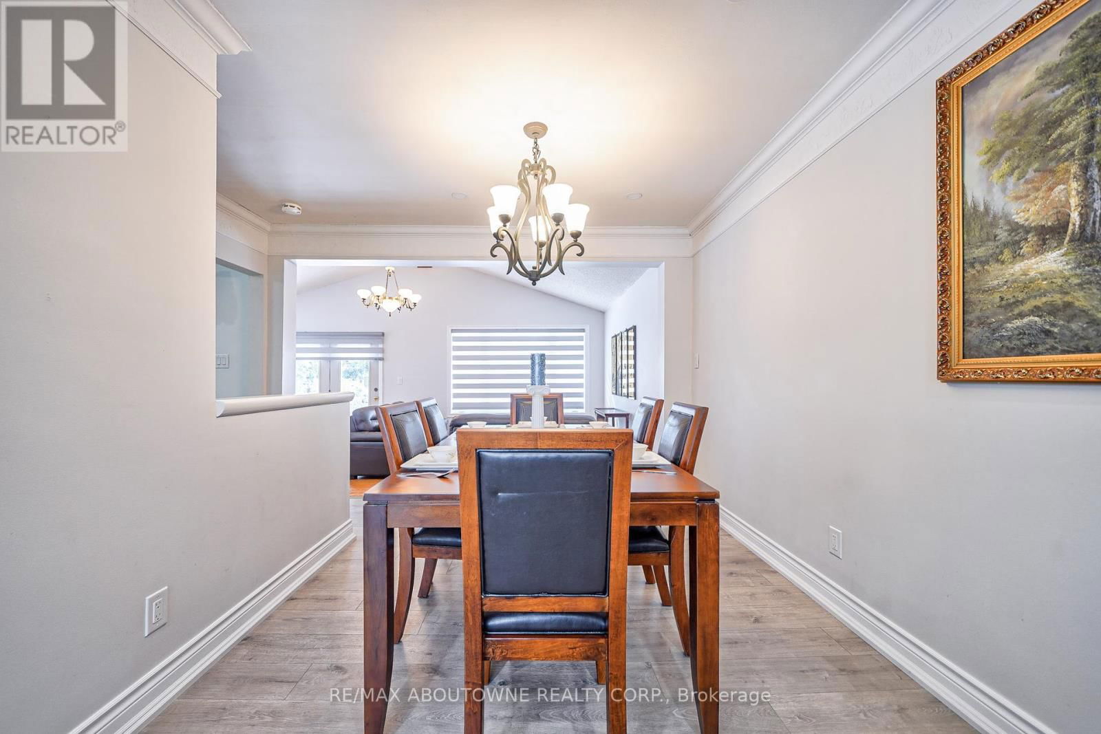 428 HENDERSON ROAD Image 13