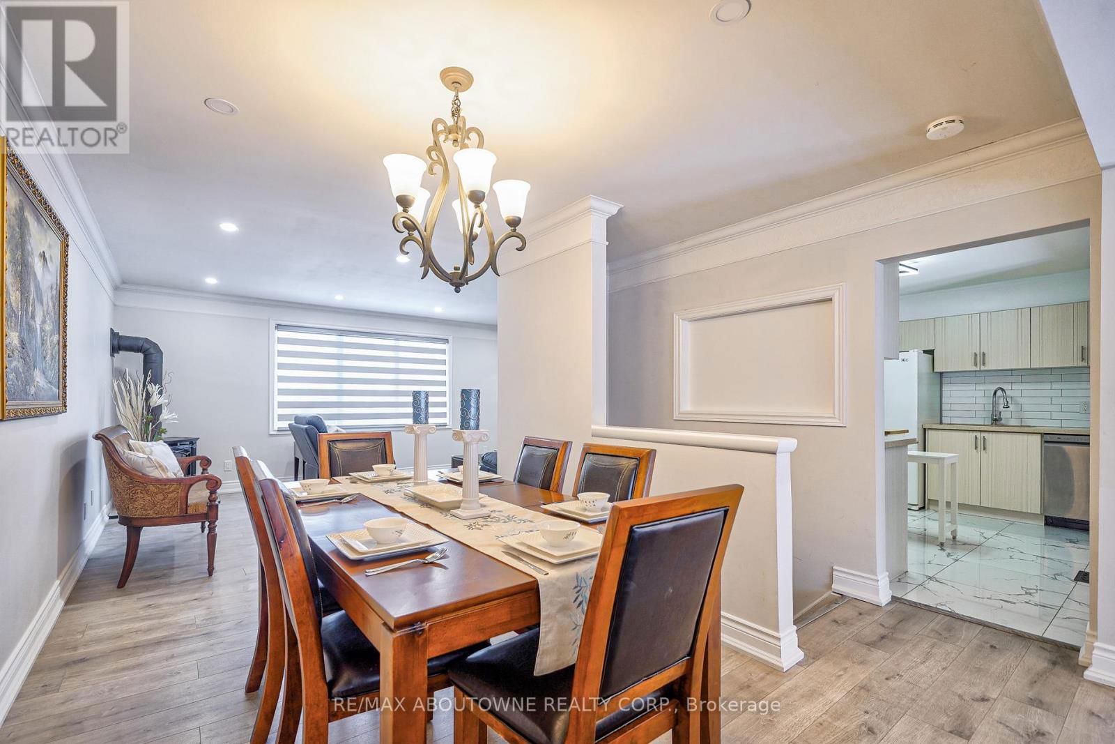 428 HENDERSON ROAD Image 14