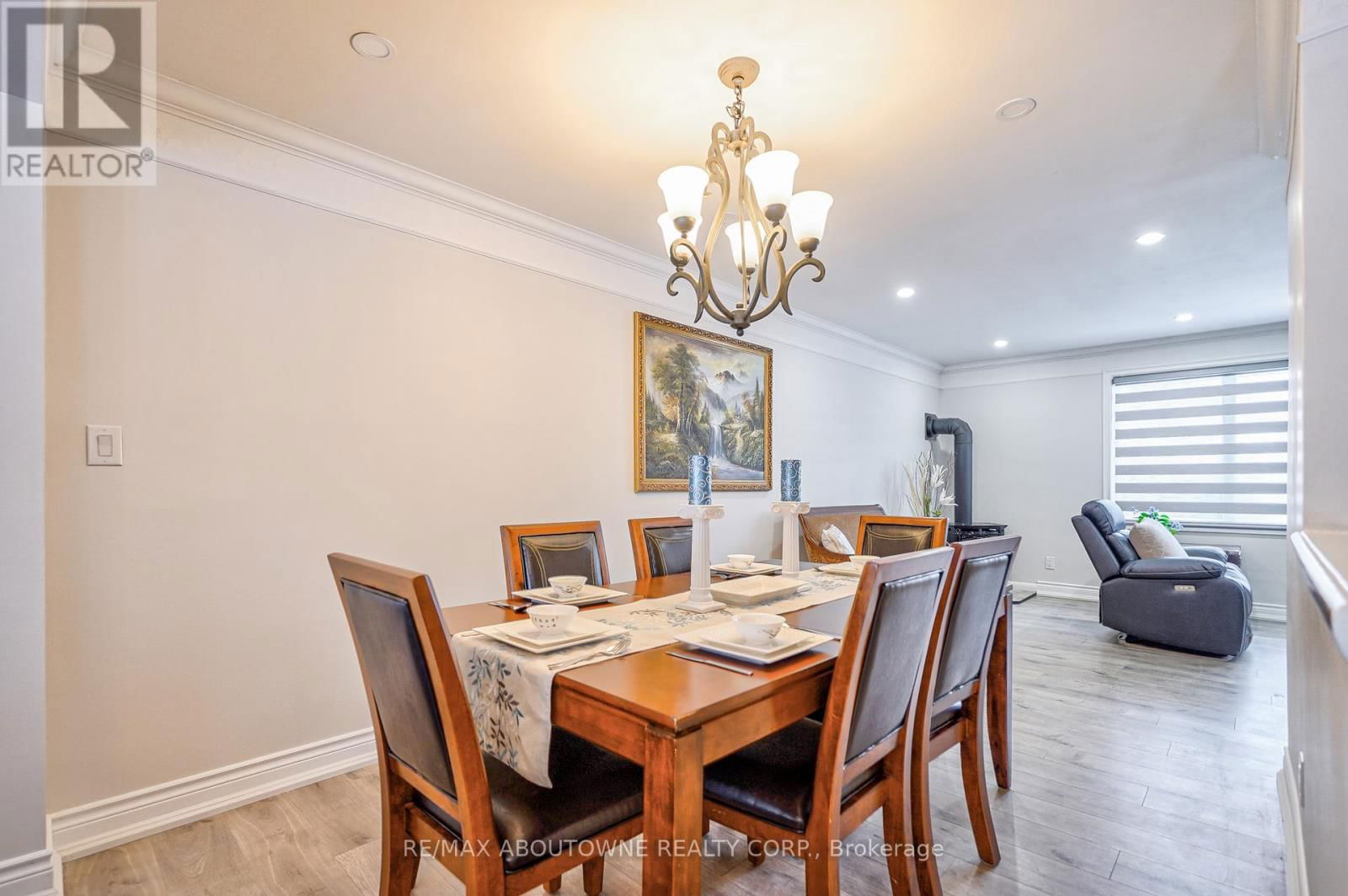 428 HENDERSON ROAD Image 15