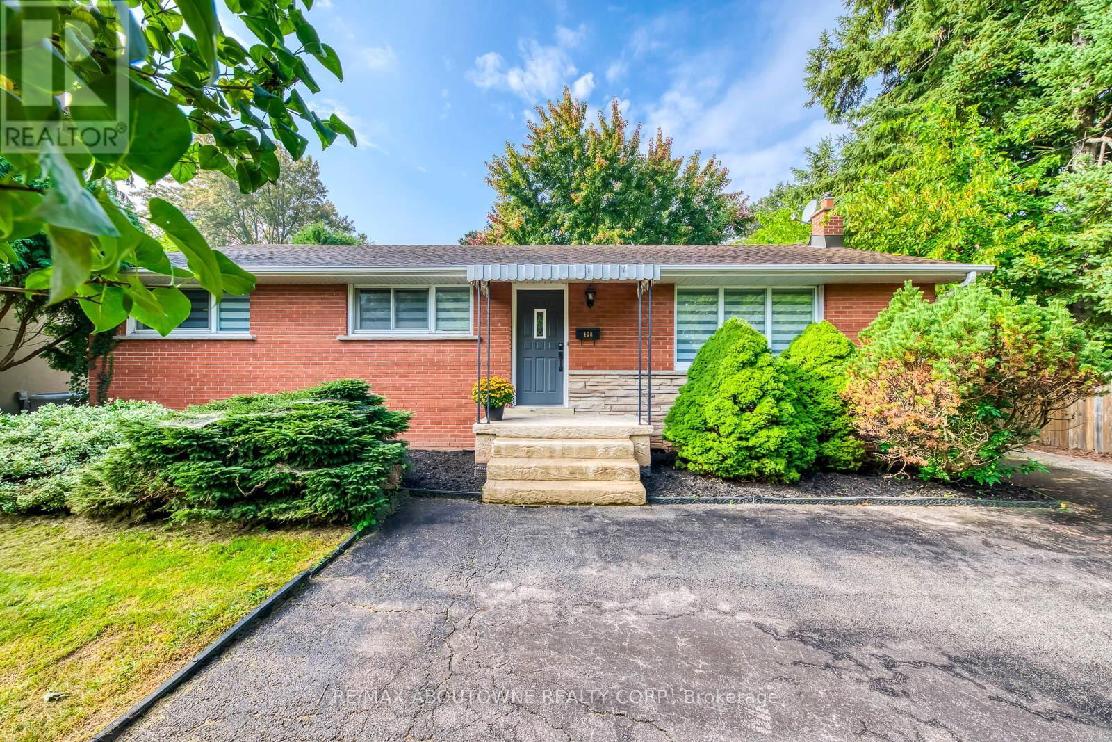 428 HENDERSON ROAD Image 2