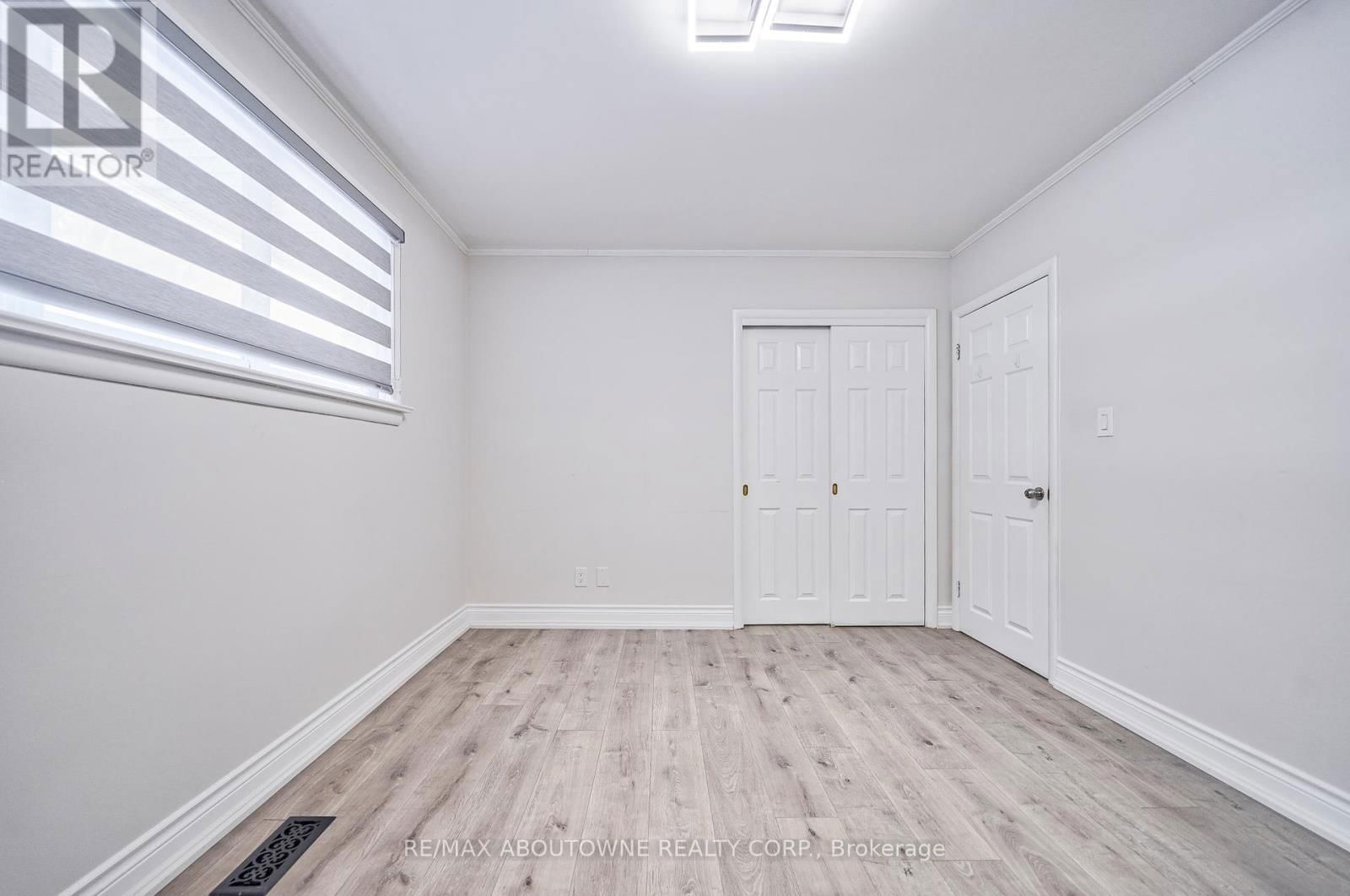 428 HENDERSON ROAD Image 29