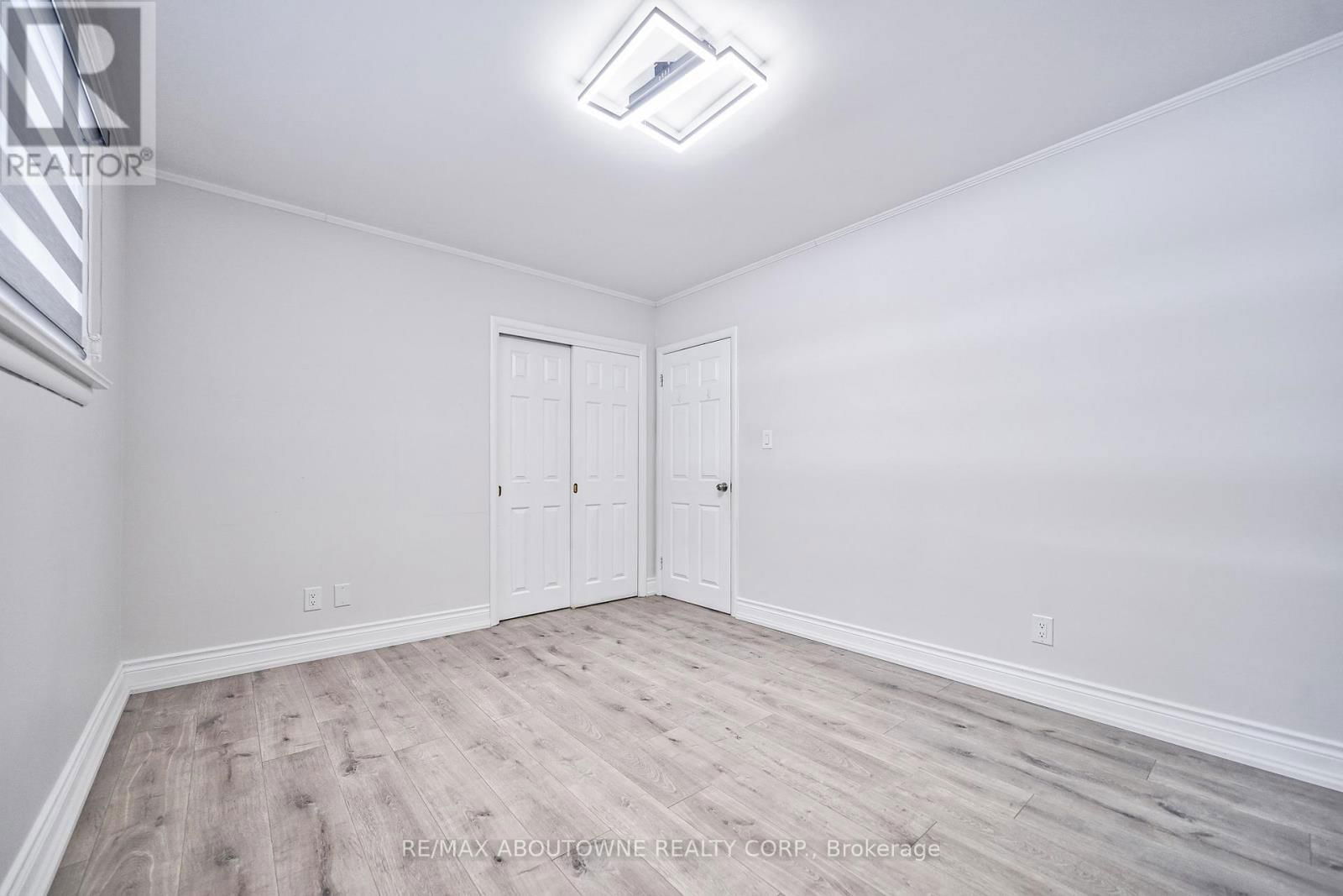 428 HENDERSON ROAD Image 30