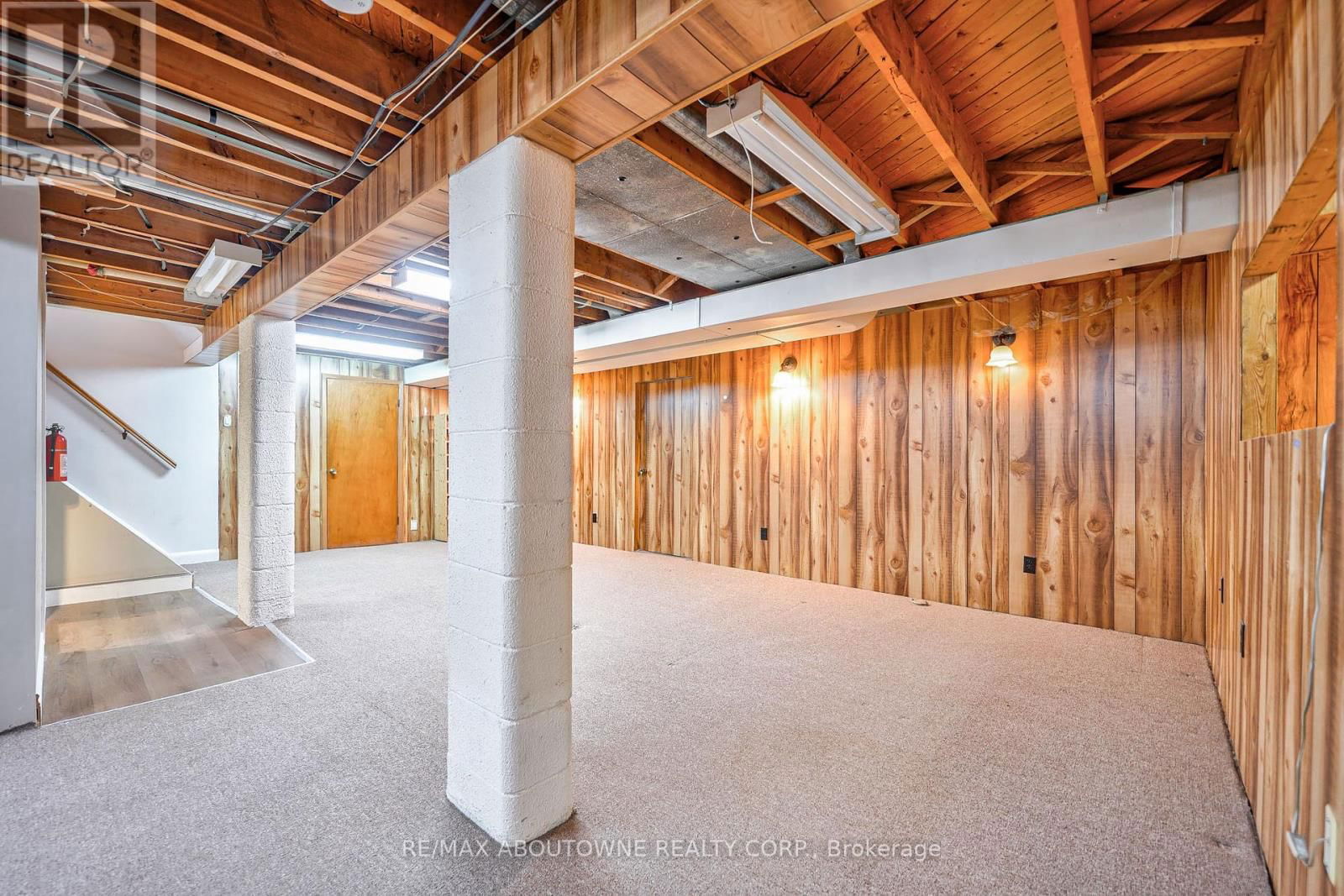 428 HENDERSON ROAD Image 37