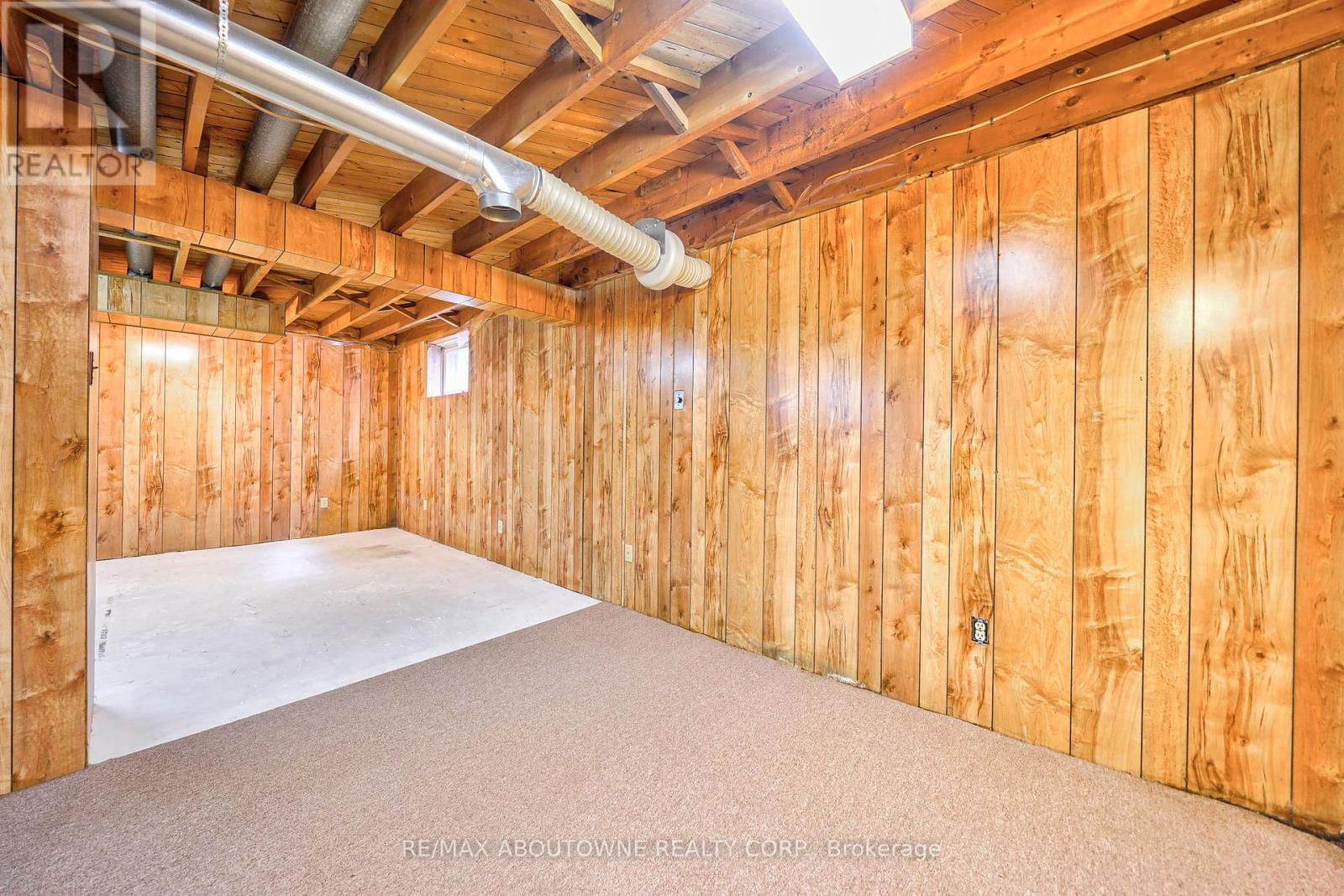 428 HENDERSON ROAD Image 39