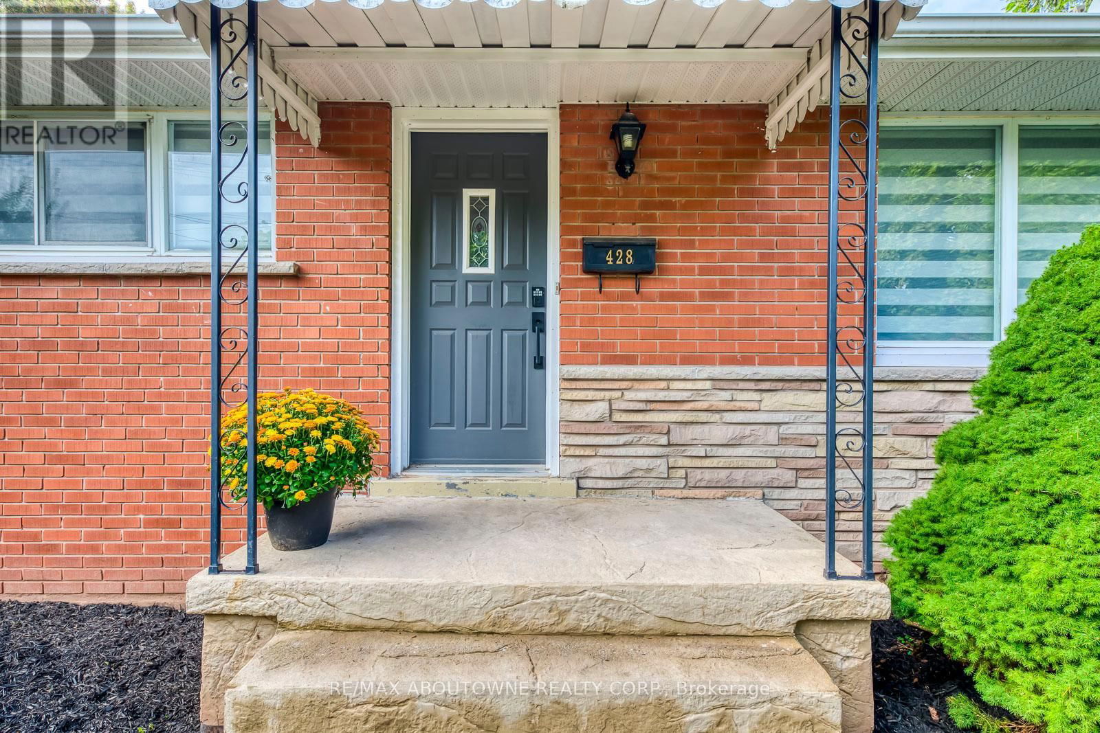 428 HENDERSON ROAD Image 4