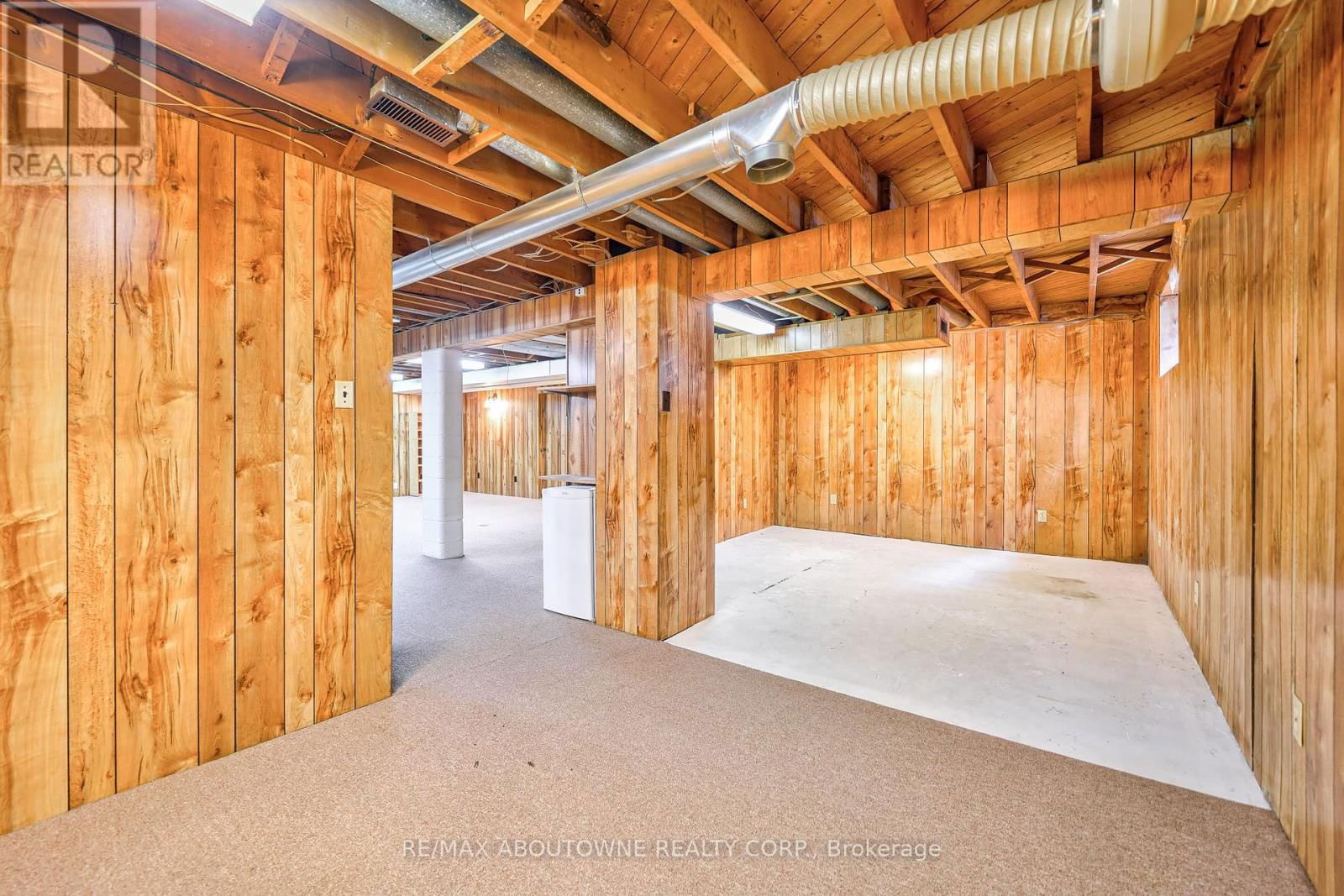 428 HENDERSON ROAD Image 40