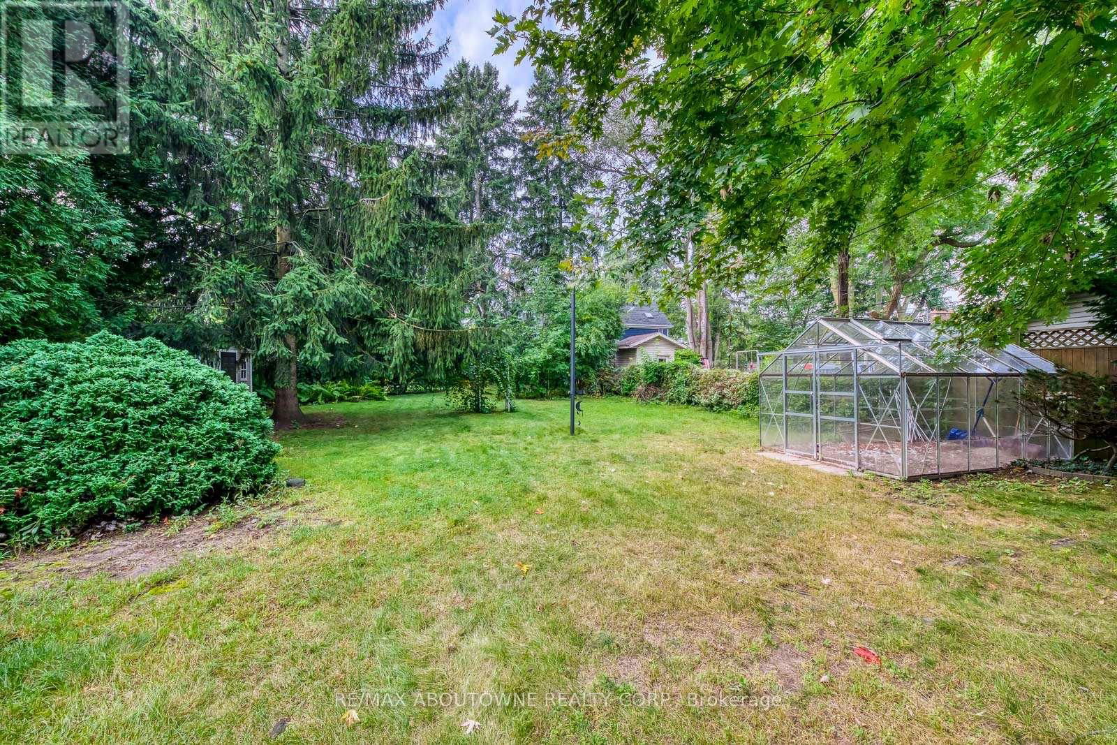 428 HENDERSON ROAD Image 47