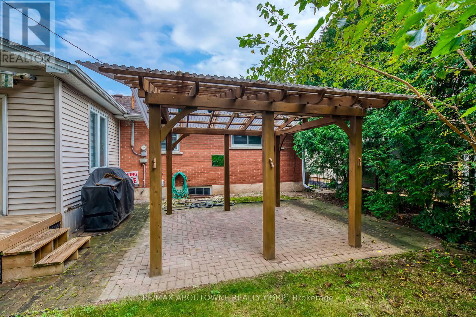 428 HENDERSON ROAD Image 50