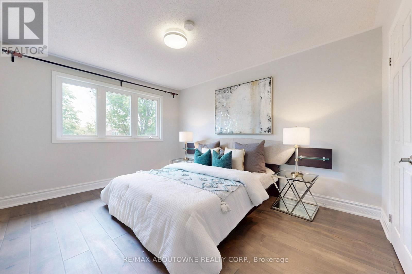 1385 GREENDALE TERRACE Image 32