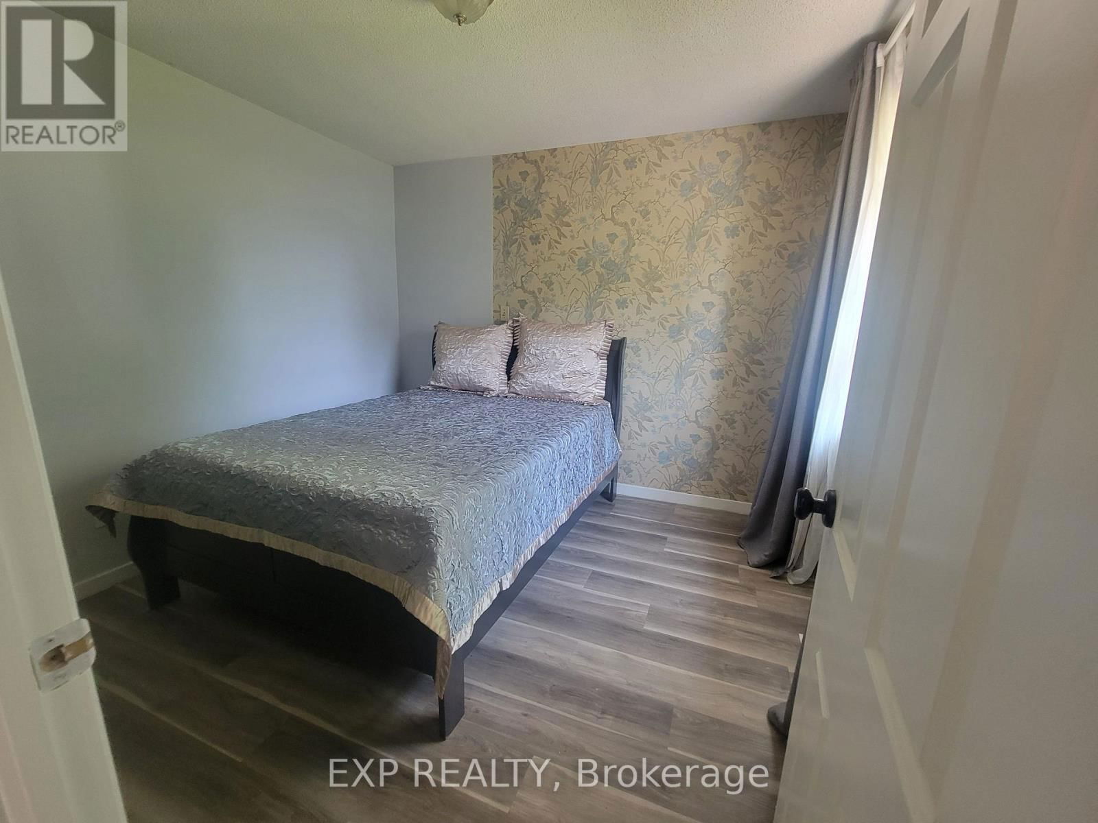 499 SHERIN DRIVE Image 12
