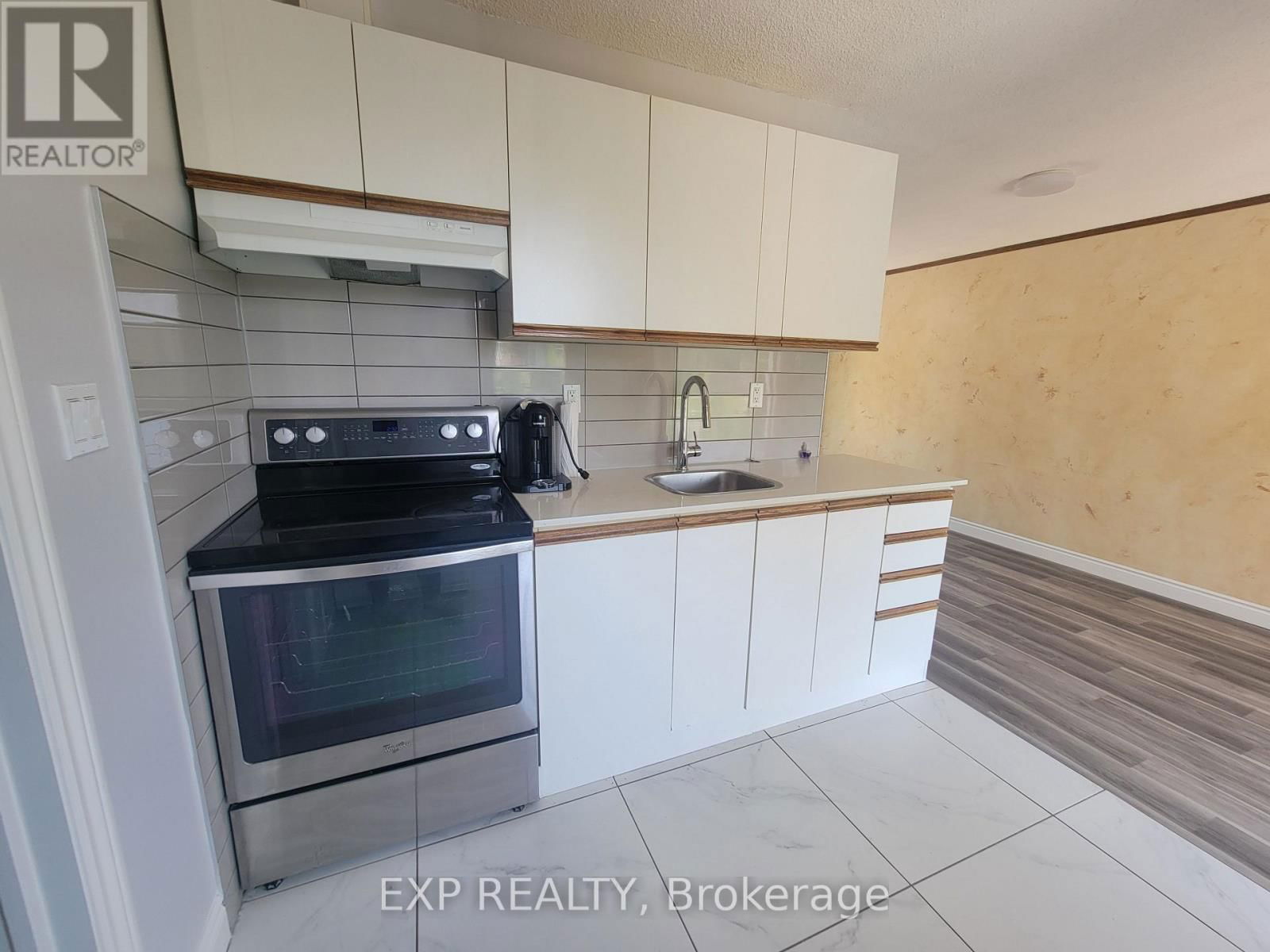 499 SHERIN DRIVE Image 2