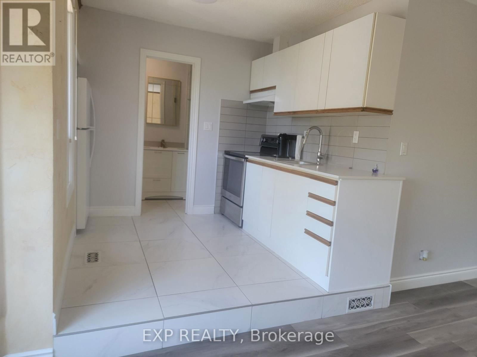 499 SHERIN DRIVE Image 9