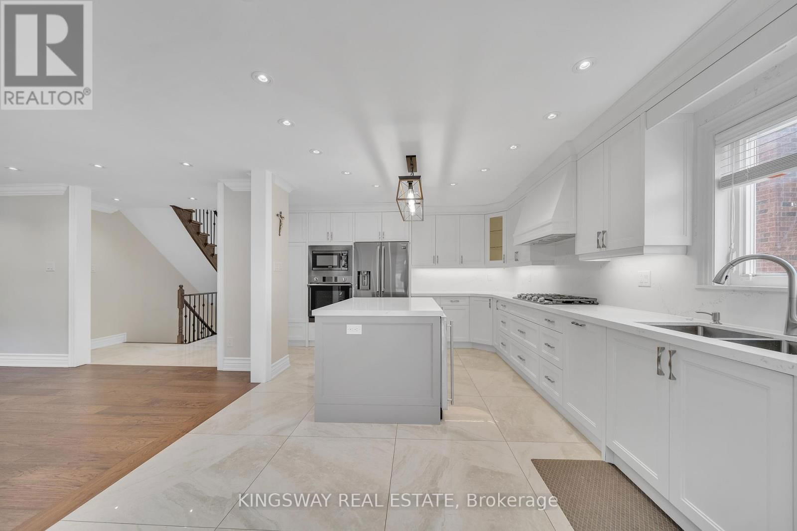 58 LEEWARD DRIVE Image 19