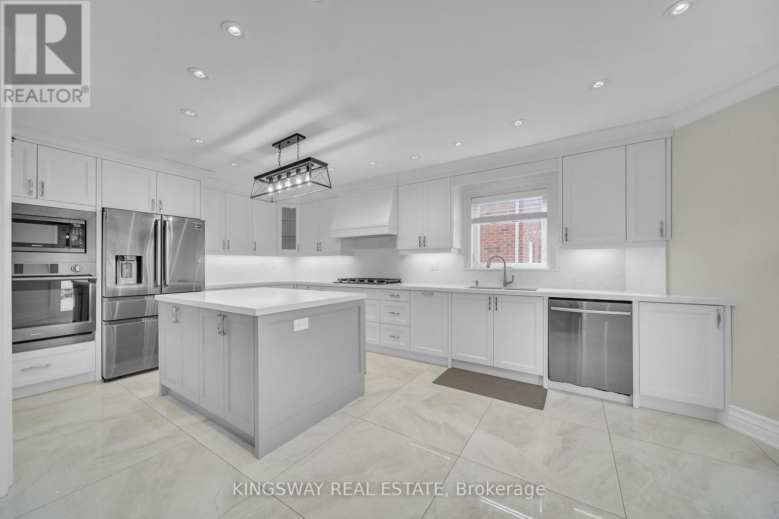 58 LEEWARD DRIVE Image 20