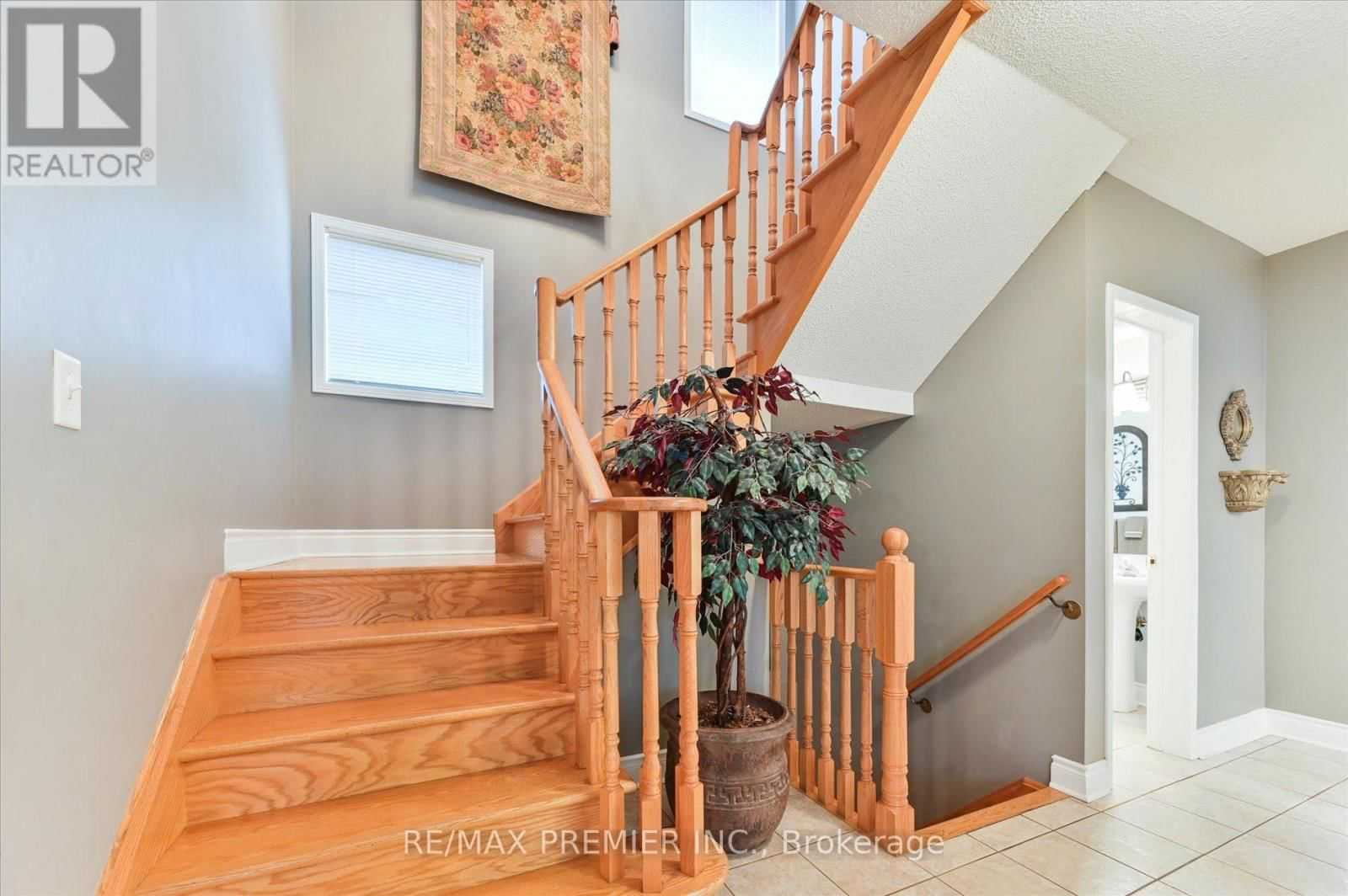 24 CULTURE CRESCENT Image 16