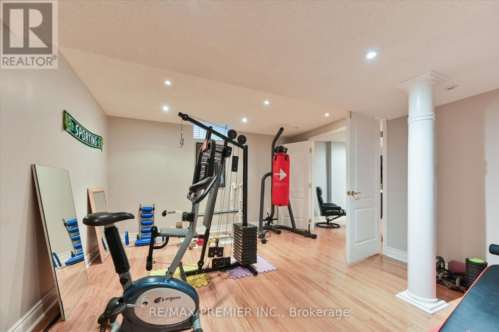 24 CULTURE CRESCENT Image 29