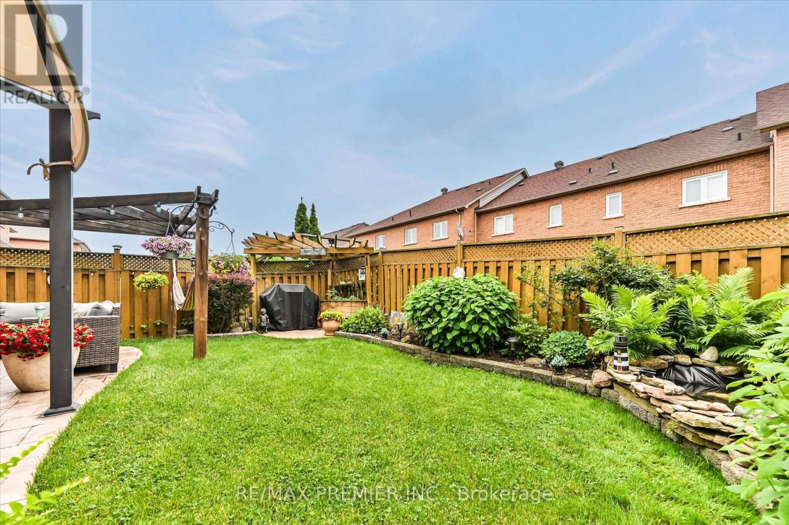24 CULTURE CRESCENT Image 35
