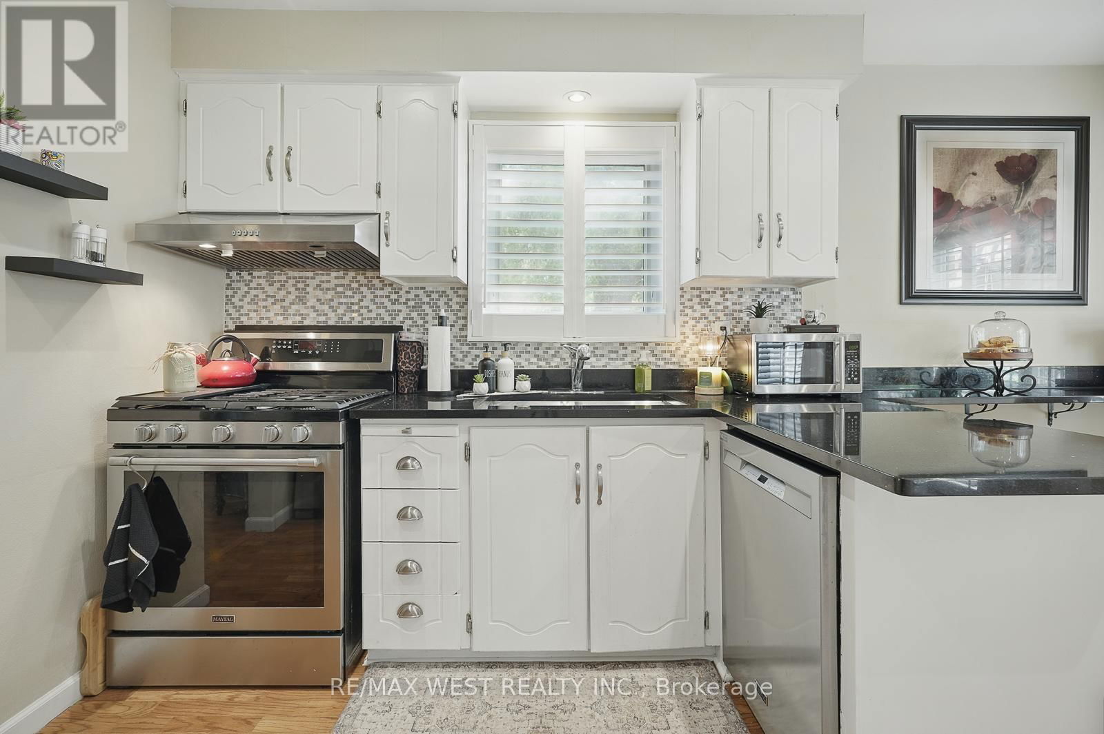 3060 ILOMAR COURT Image 17
