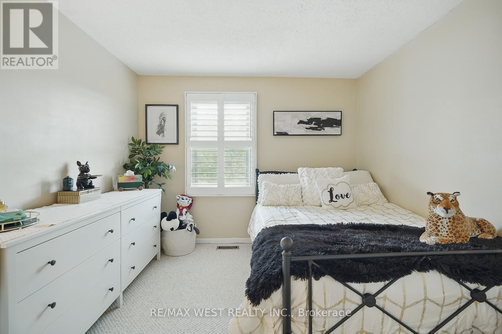 3060 ILOMAR COURT Image 26
