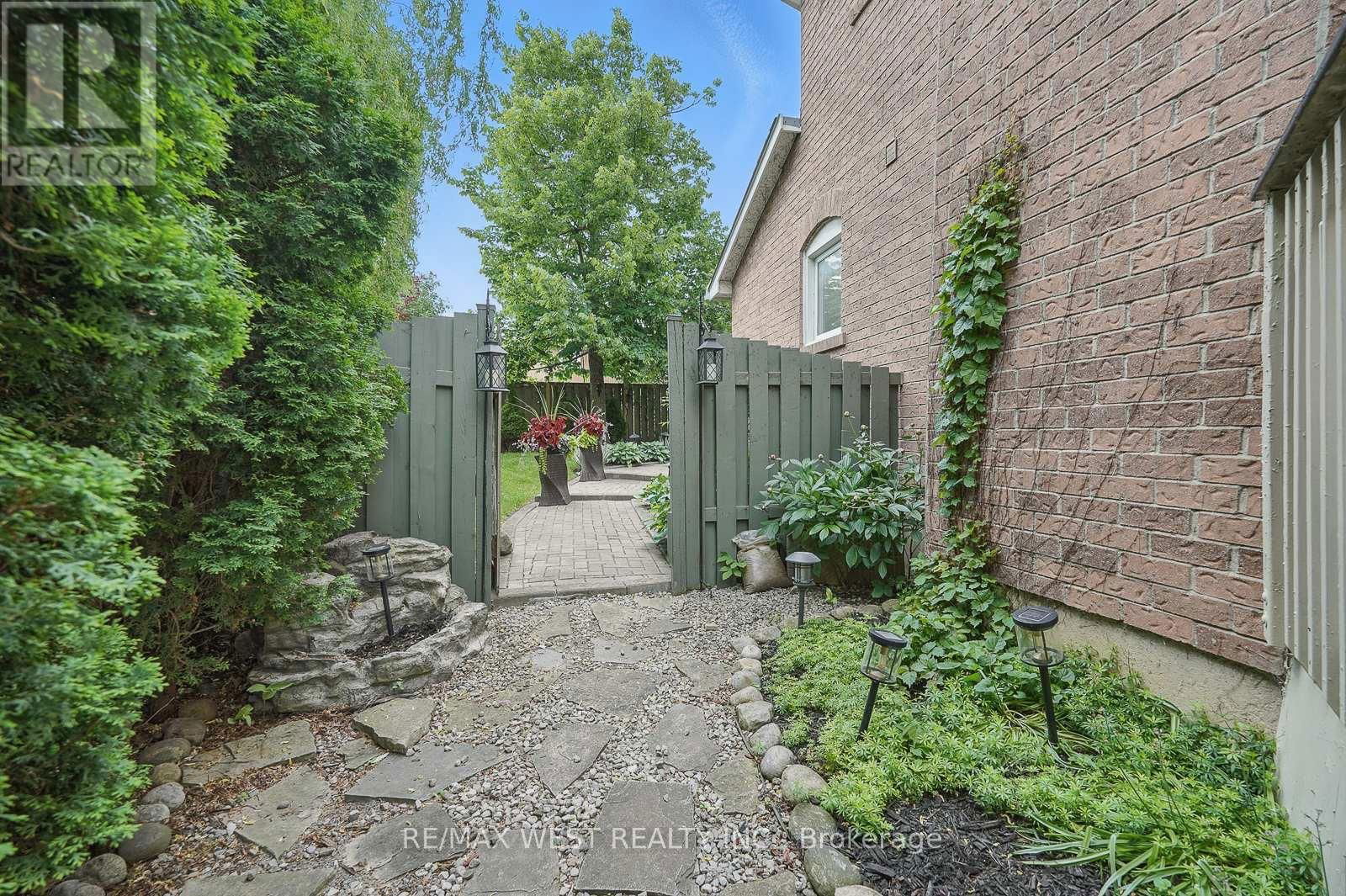 3060 ILOMAR COURT Image 35