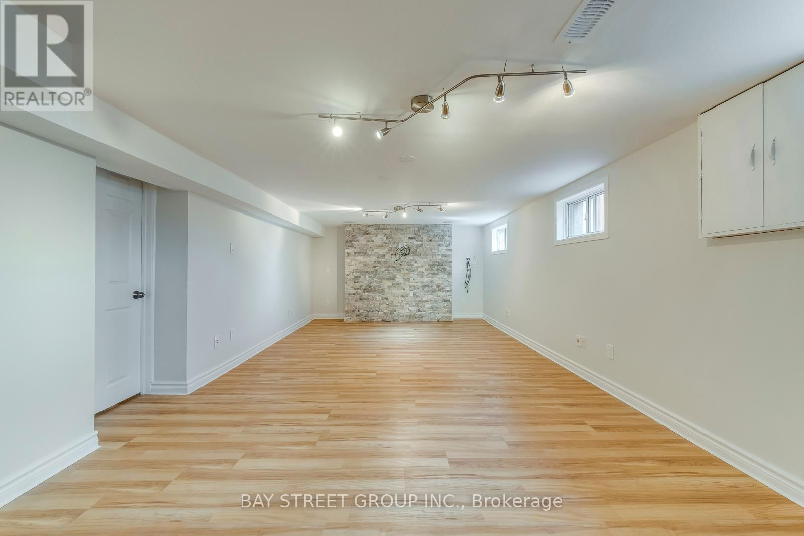 445 SAMFORD PLACE Image 30