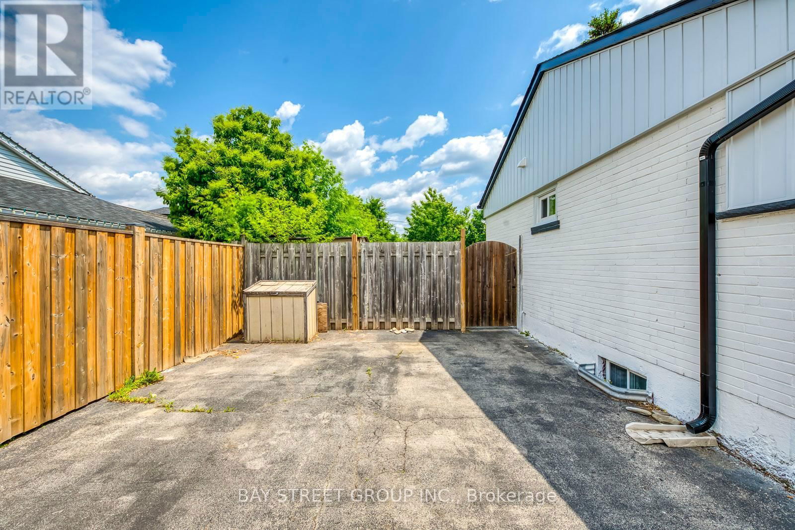 445 SAMFORD PLACE Image 4