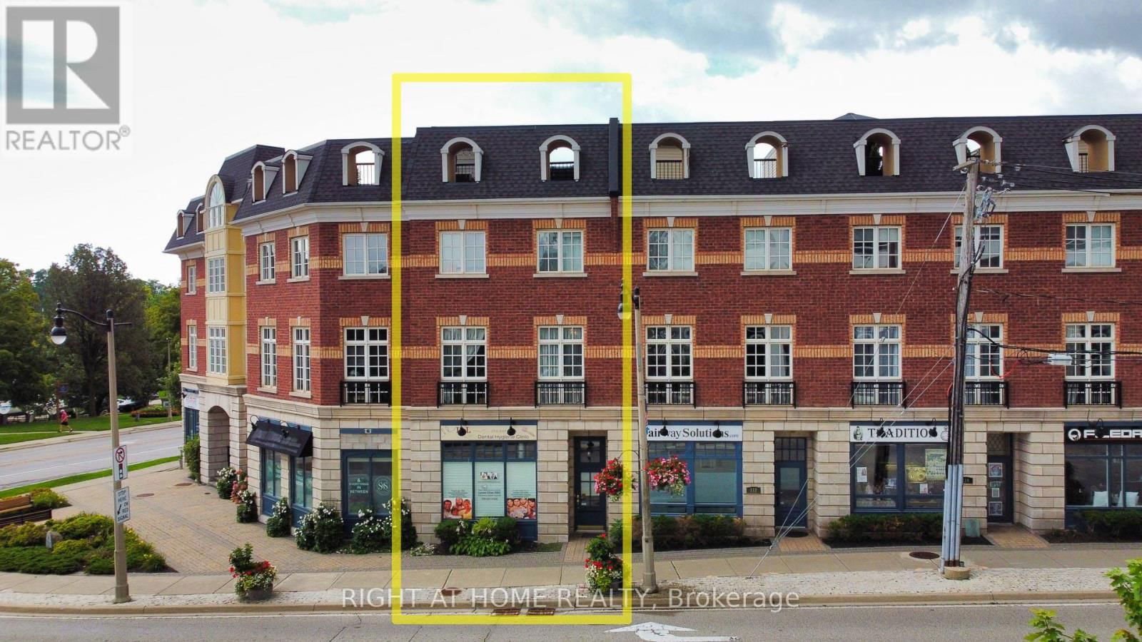 10 - 120 BRONTE ROAD Image 2