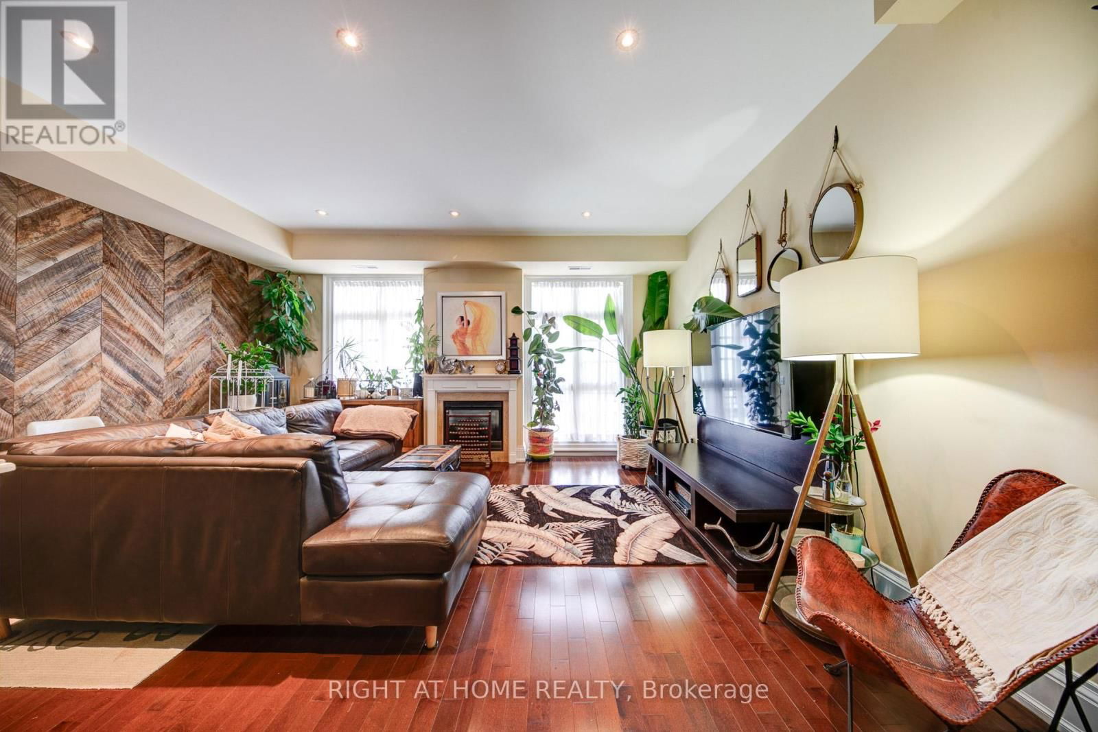 10 - 120 BRONTE ROAD Image 21