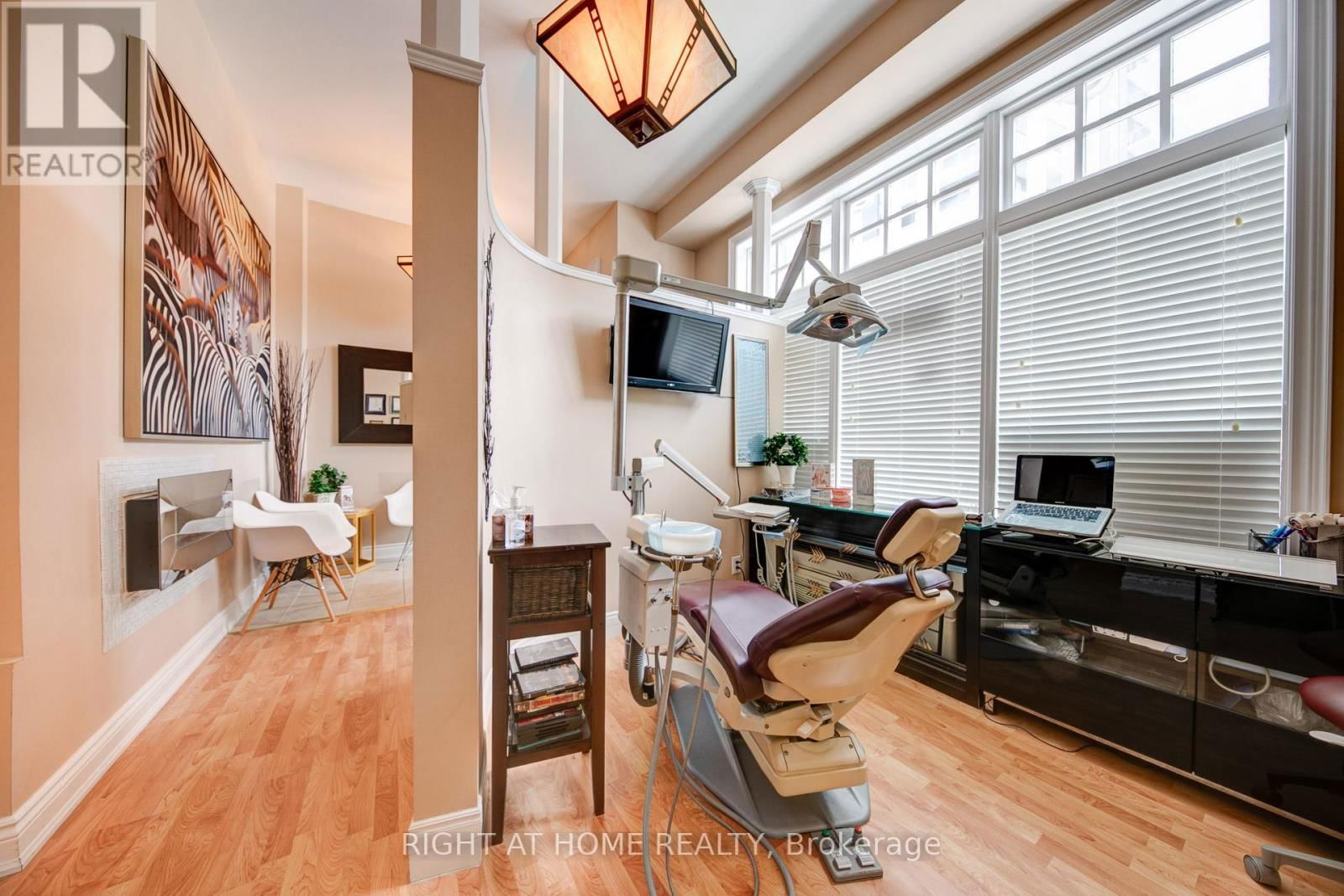 10 - 120 BRONTE ROAD Image 5
