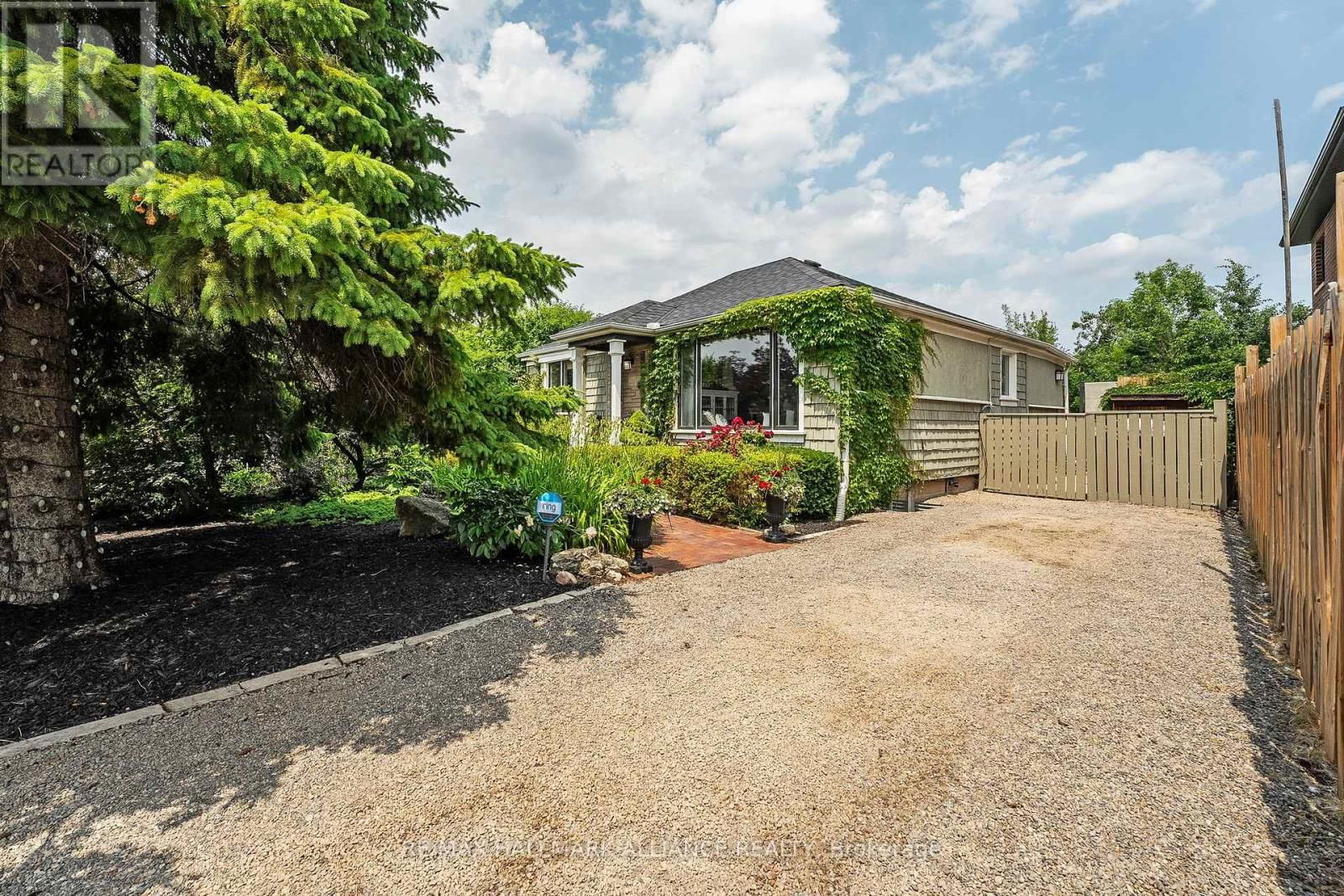 1089 CHURCHILL AVENUE Image 2