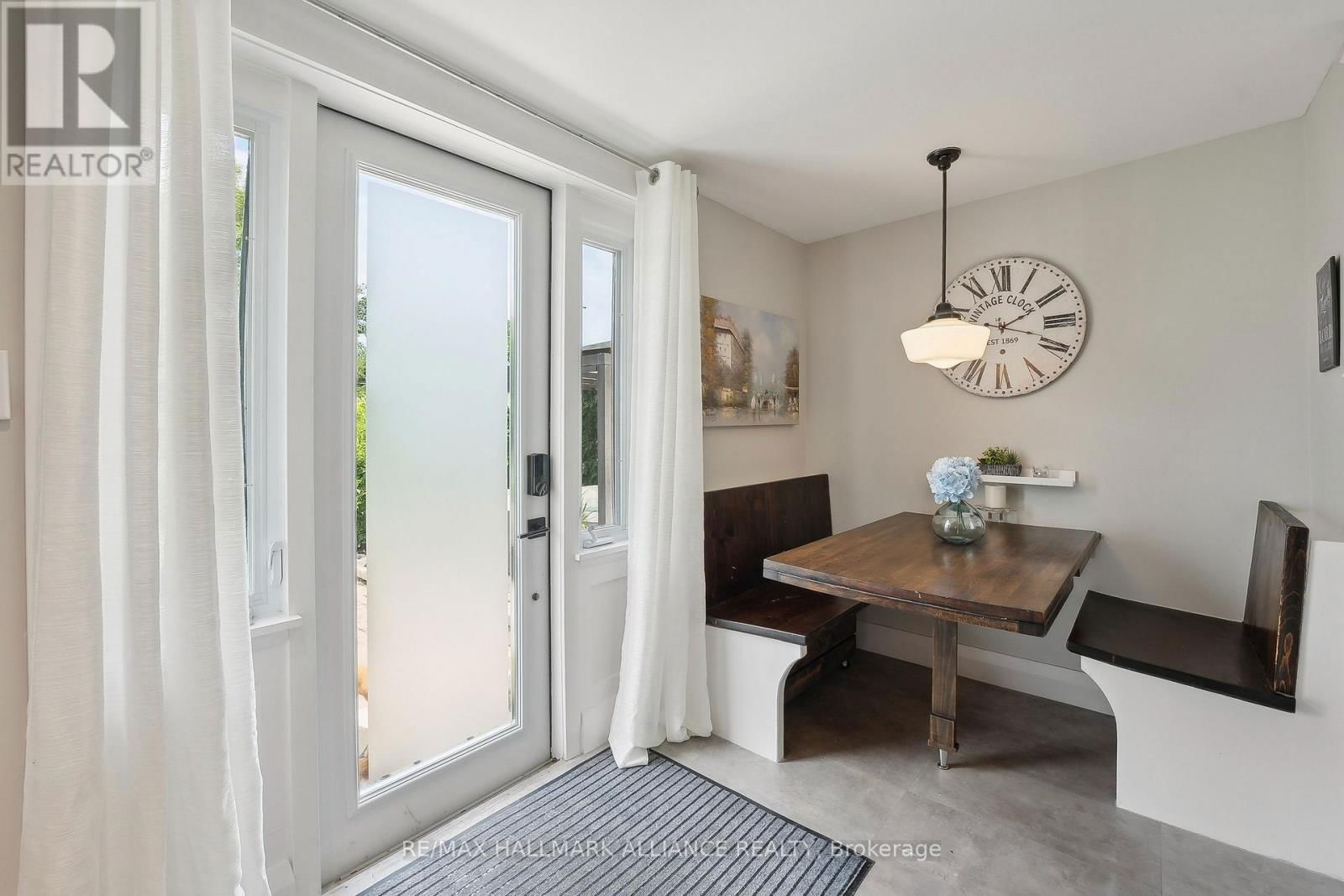 1089 CHURCHILL AVENUE Image 22