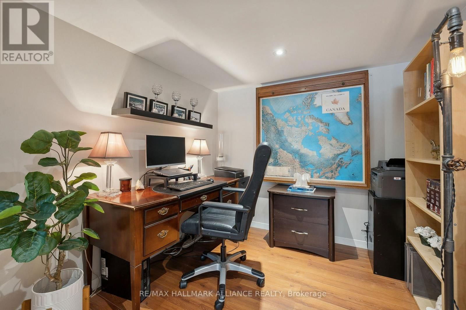 1089 CHURCHILL AVENUE Image 31