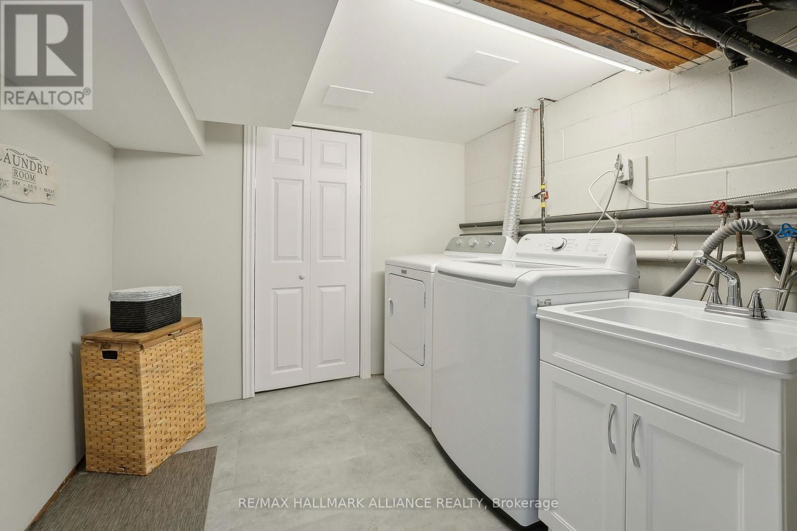 1089 CHURCHILL AVENUE Image 33