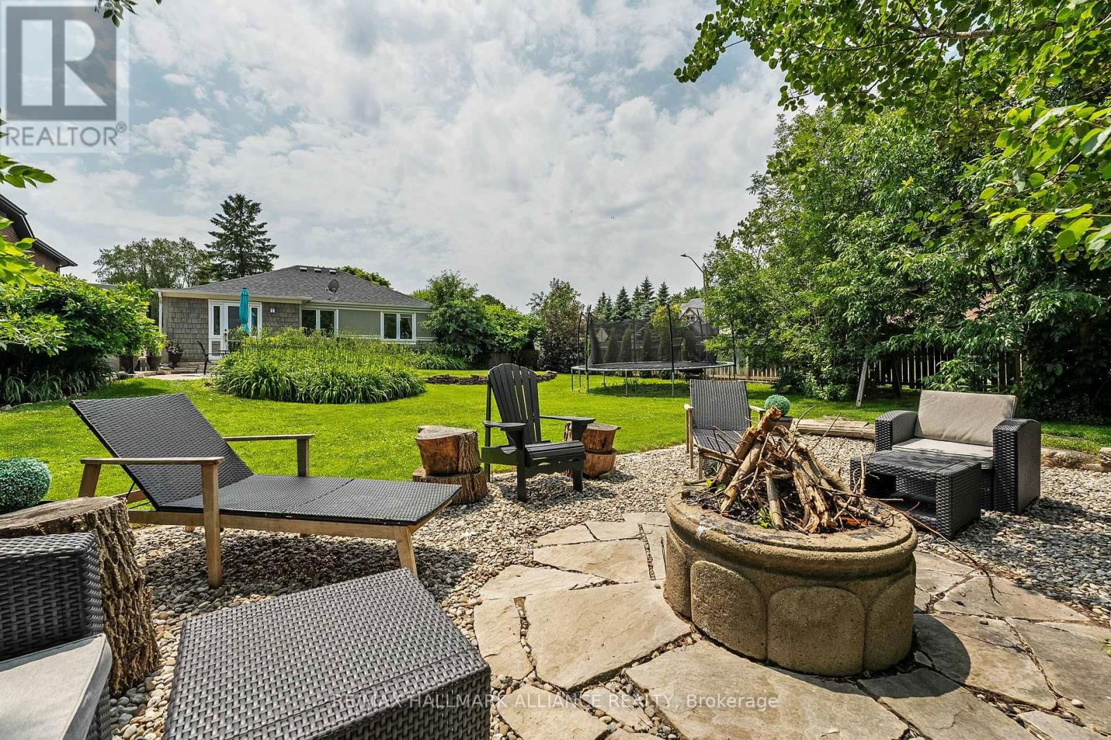 1089 CHURCHILL AVENUE Image 38
