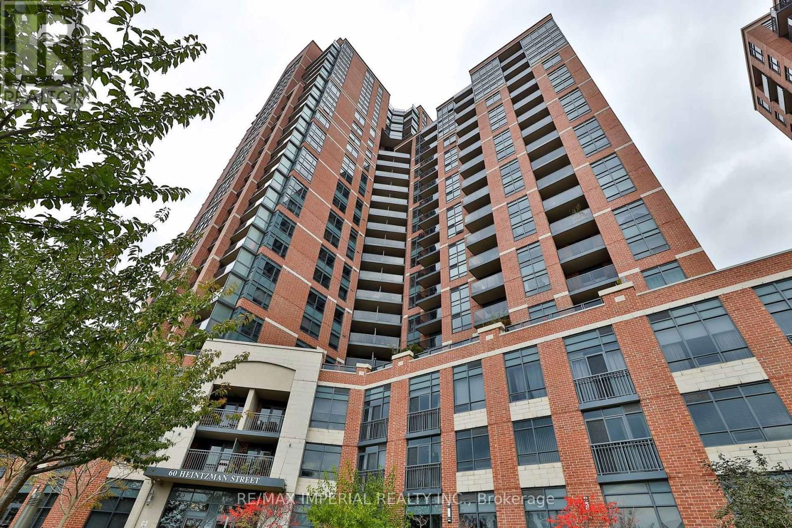 2403 - 60 HEINTZMAN STREET Image 31
