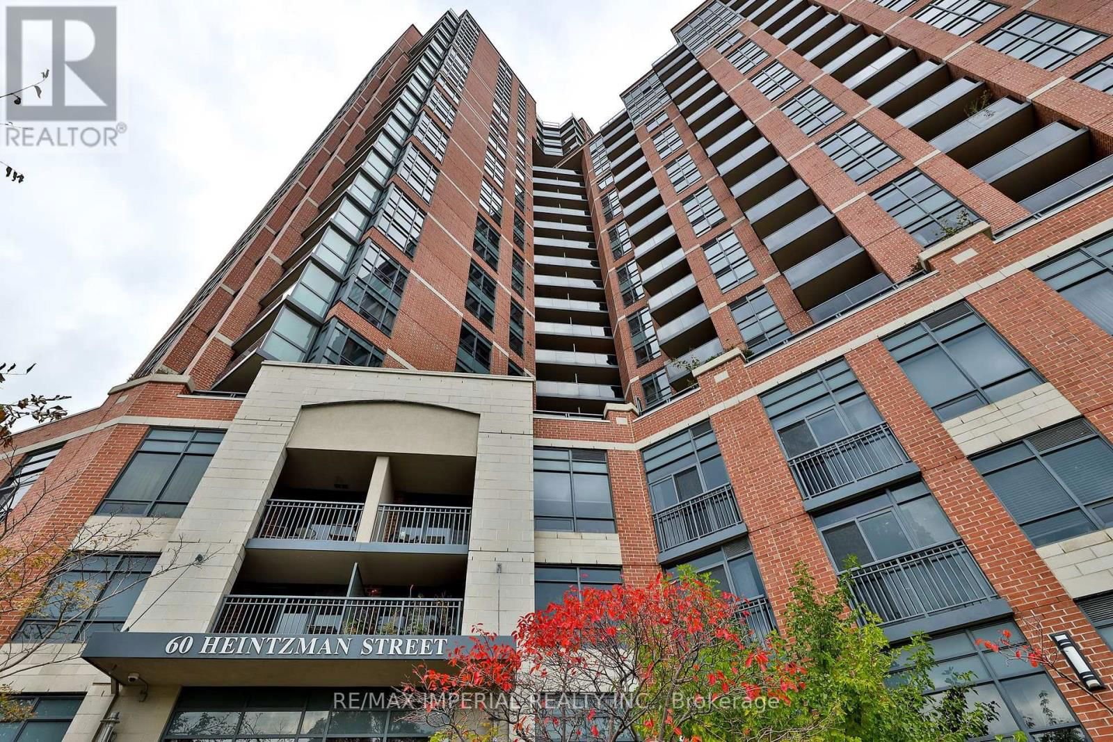 2403 - 60 HEINTZMAN STREET Image 33