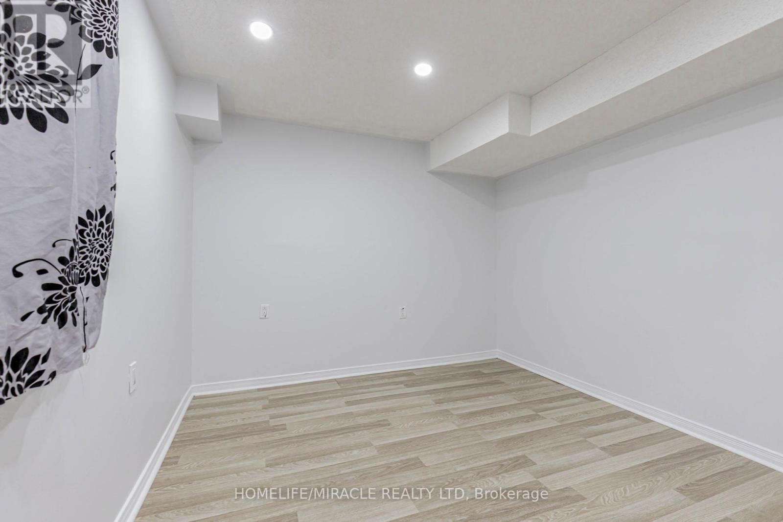 41 SUNNY GLEN CRESCENT Image 43