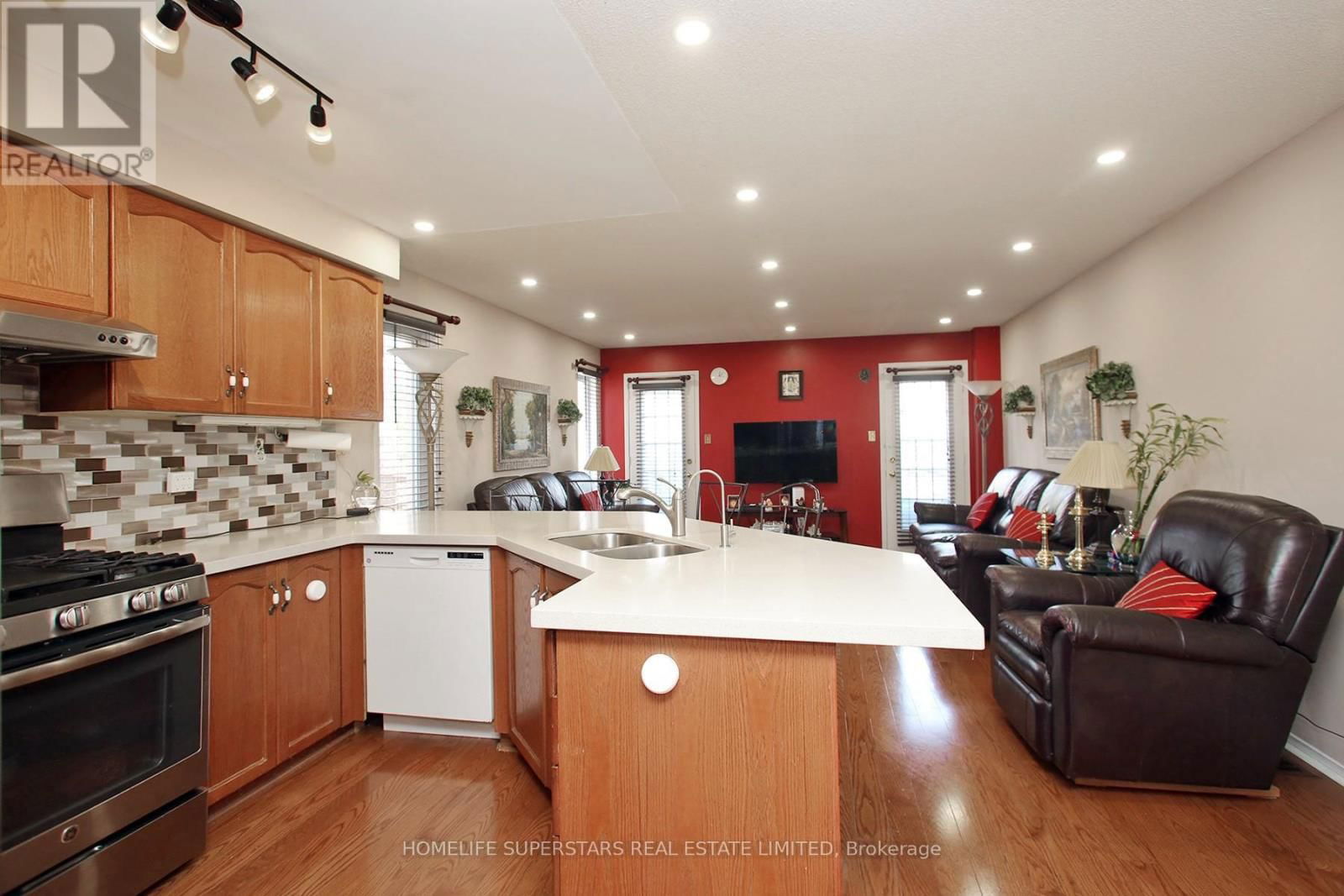 1123 FOXGLOVE PLACE Image 11
