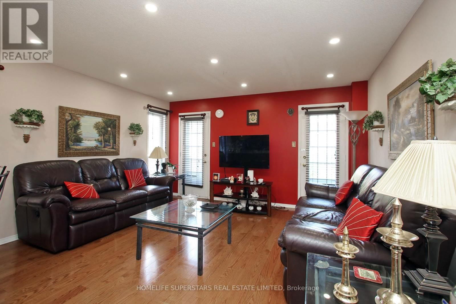 1123 FOXGLOVE PLACE Image 14