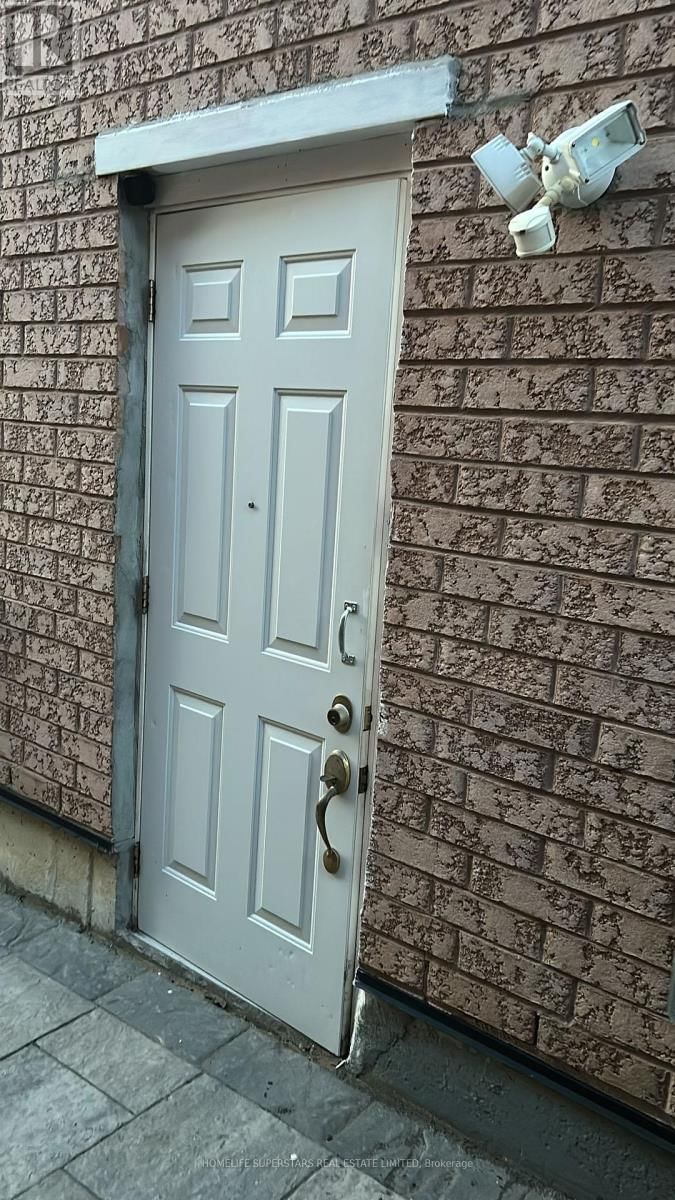 1123 FOXGLOVE PLACE Image 24