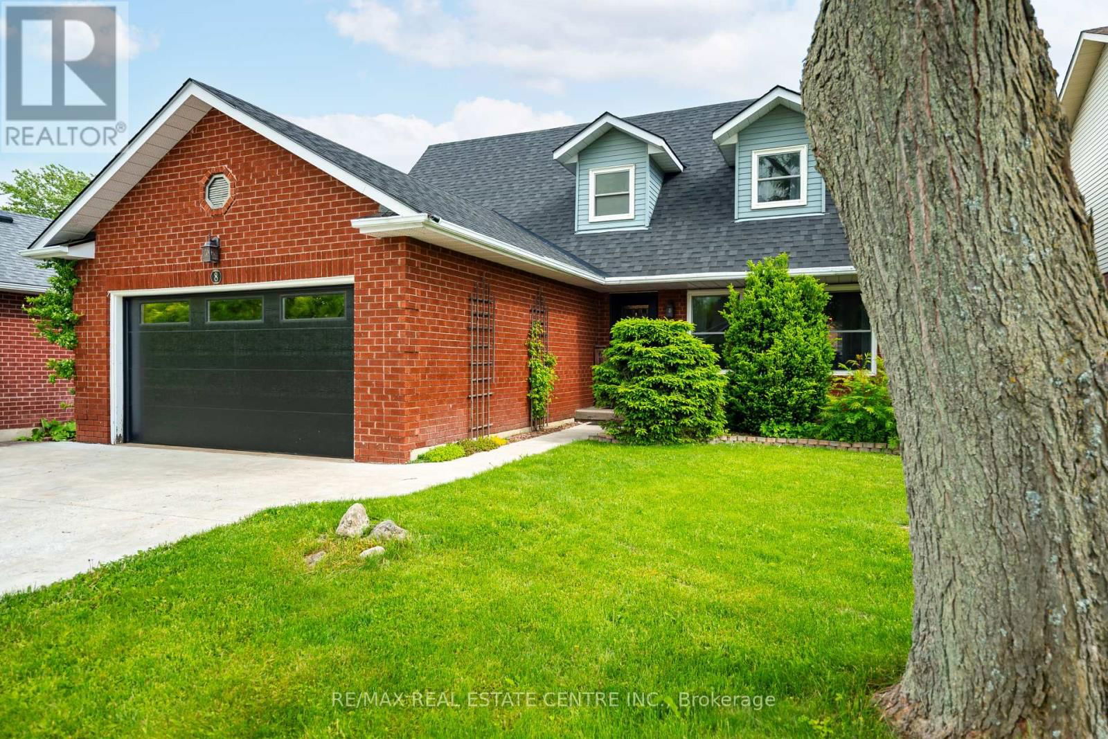 8 PASSMORE AVENUE Image 2