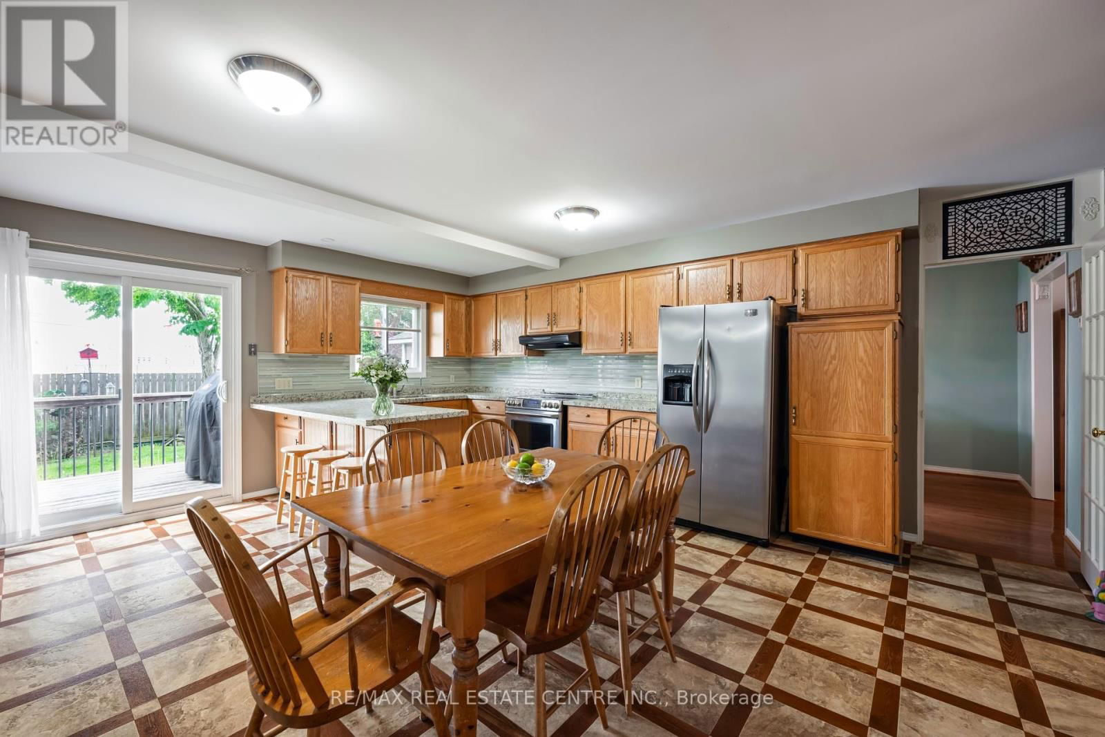 8 PASSMORE AVENUE Image 20