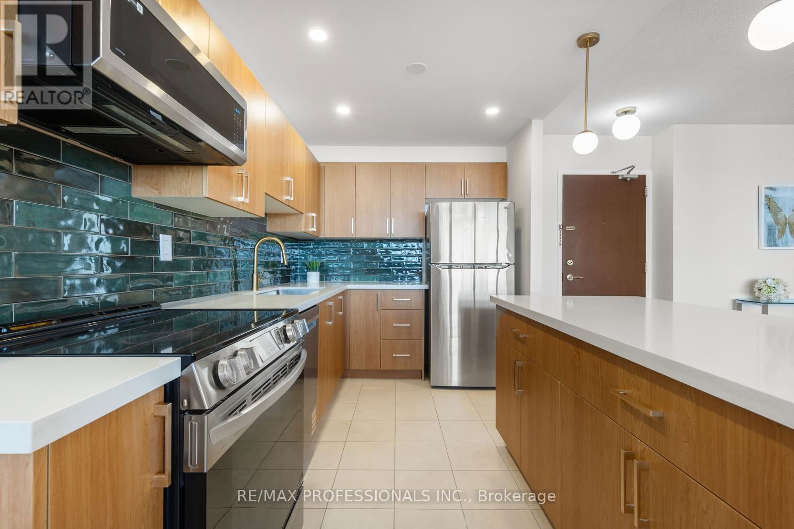 2107 - 360 RIDELLE AVENUE Image 11
