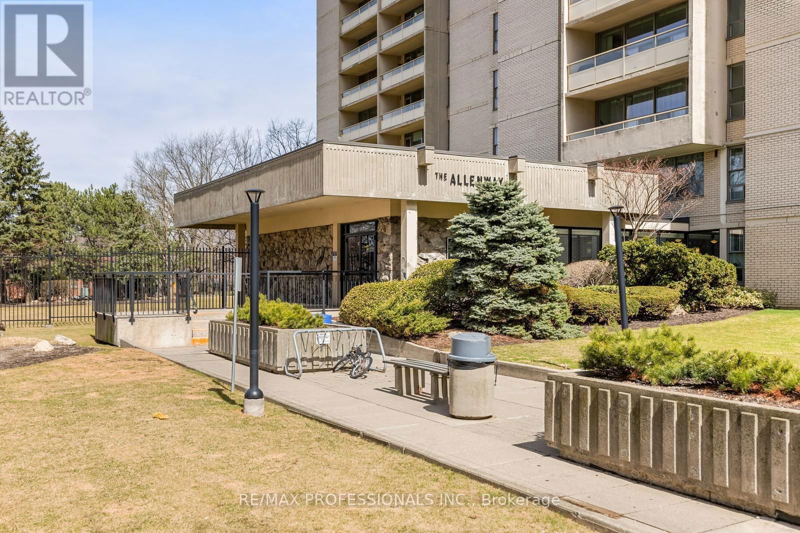 2107 - 360 RIDELLE AVENUE Image 19