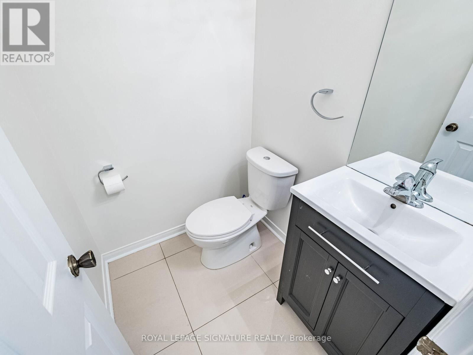86 VALONIA DRIVE Image 23