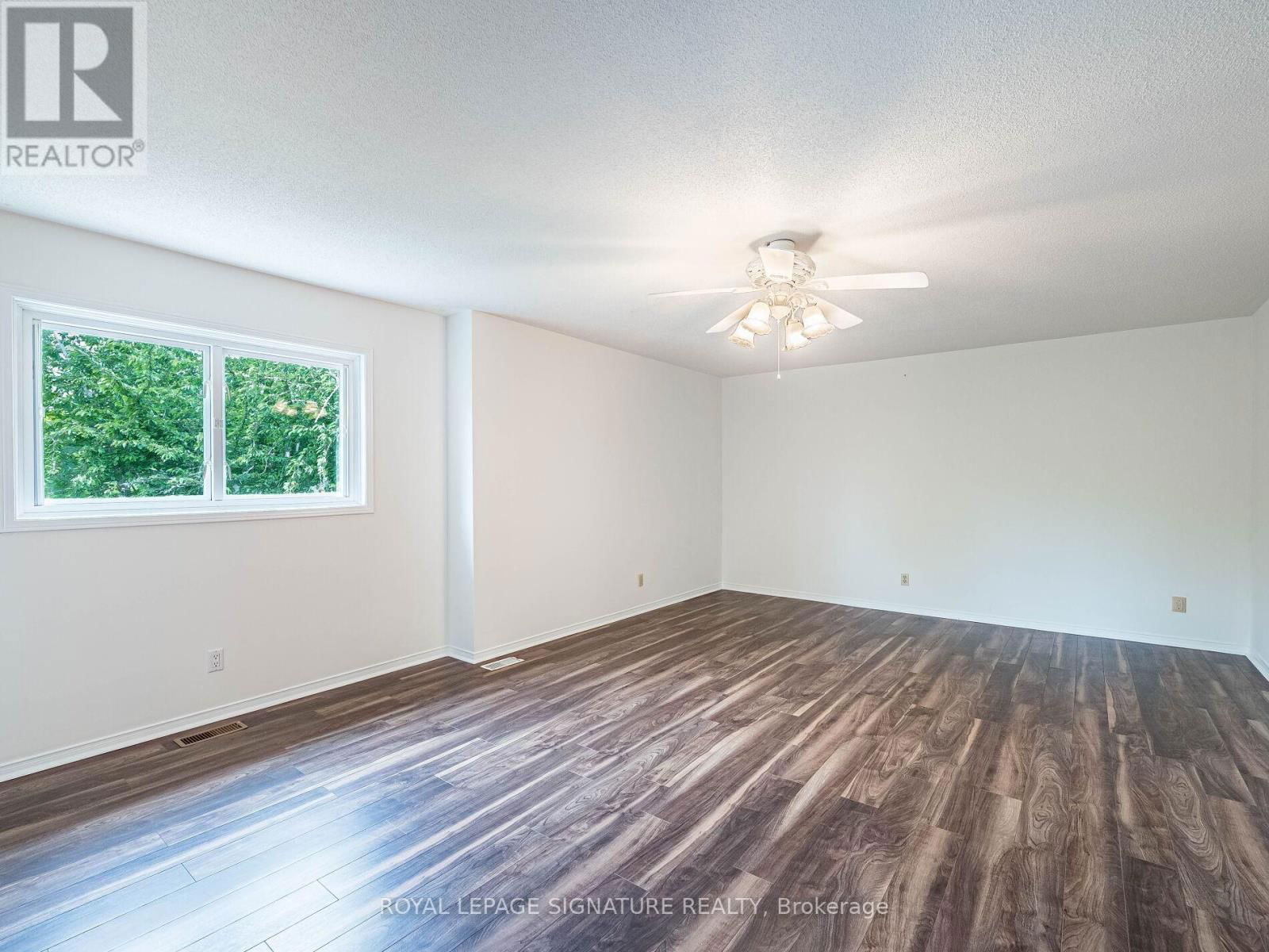 86 VALONIA DRIVE Image 26