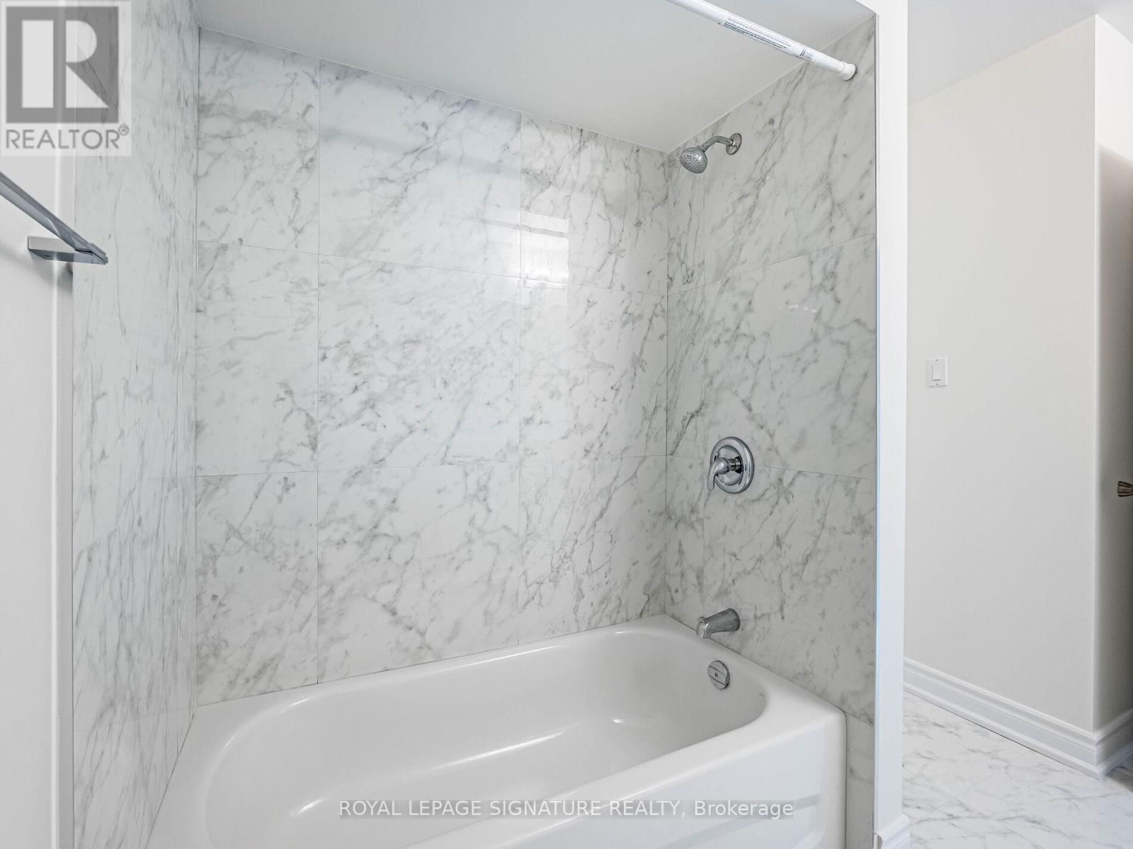 86 VALONIA DRIVE Image 39