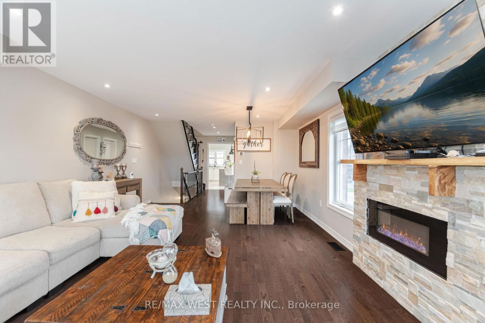 70 HOGAN MANOR DRIVE Image 11
