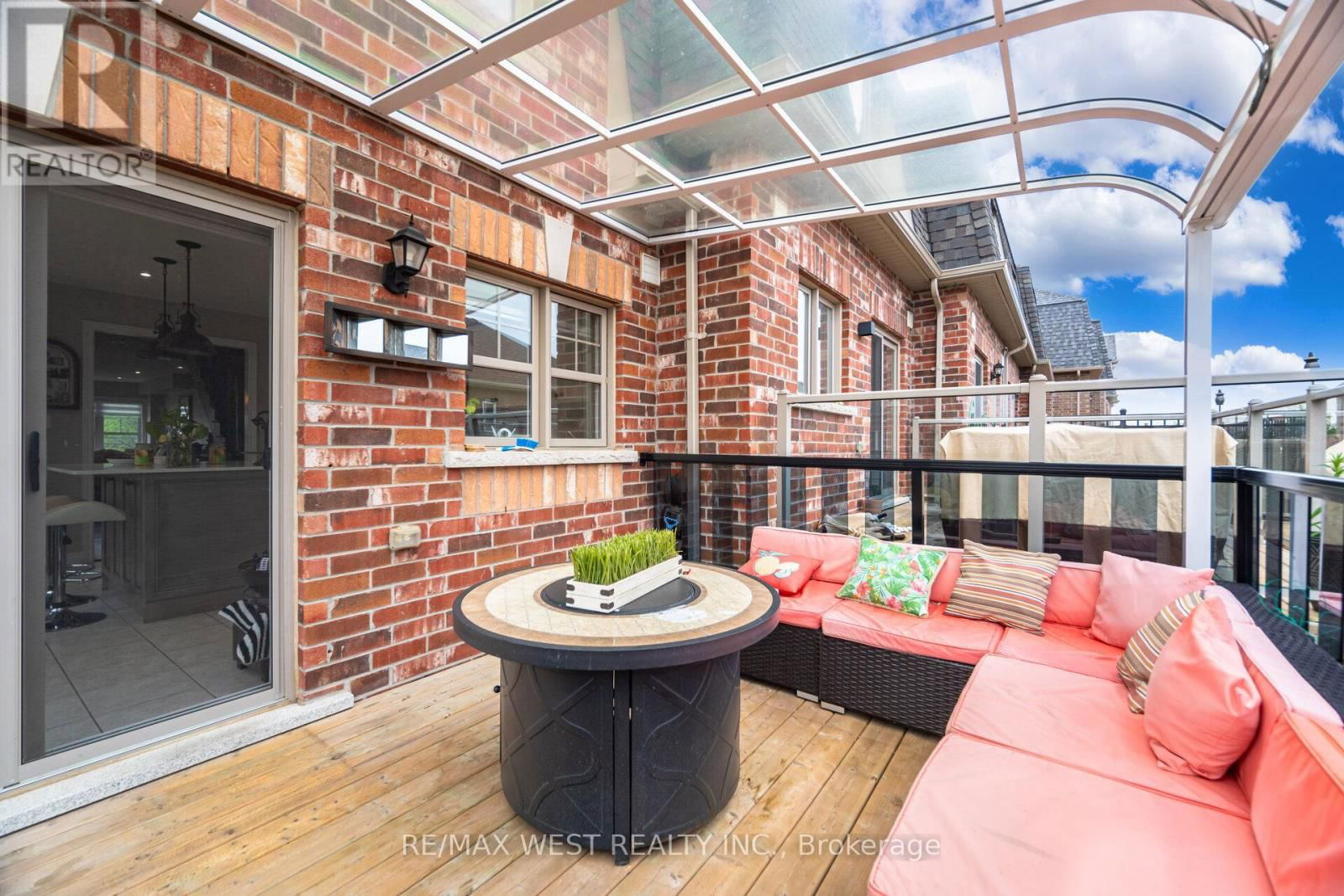 70 HOGAN MANOR DRIVE Image 17